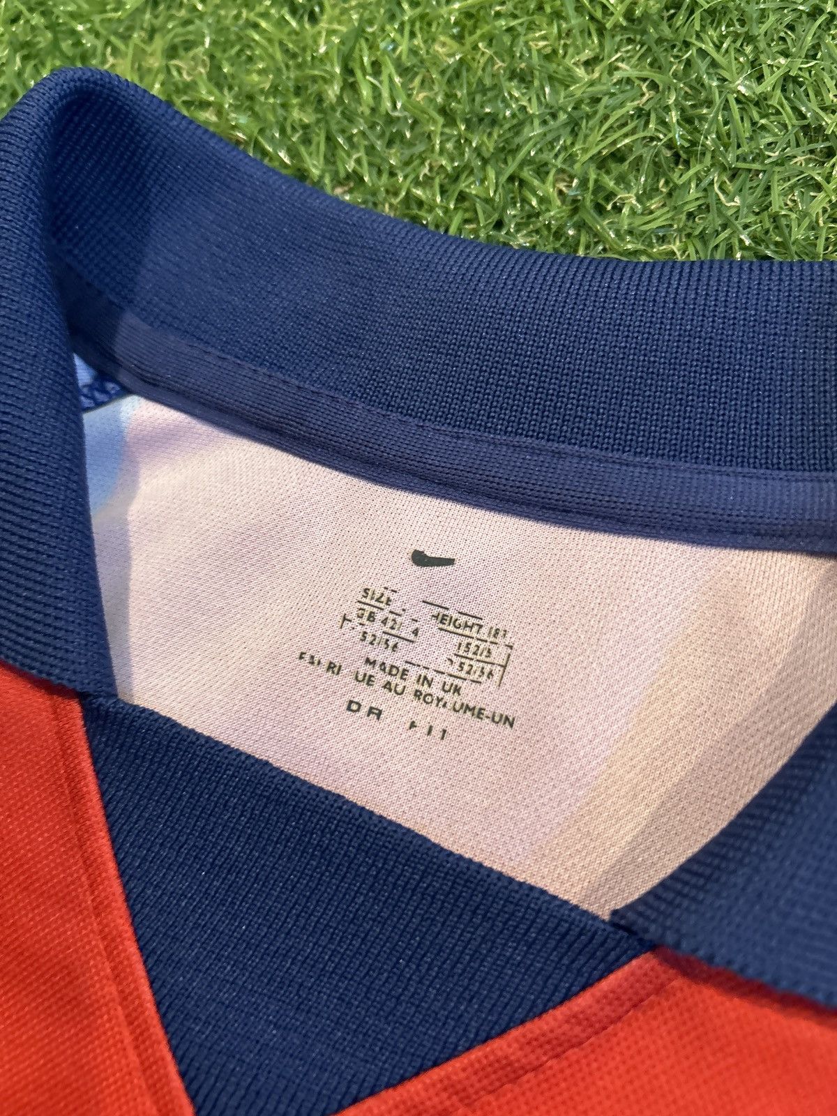 Nike × Vintage 00/01 Paris Saint Germain Okocha Home Shirt Size US L / EU 52-54 / 3 - 14 Thumbnail
