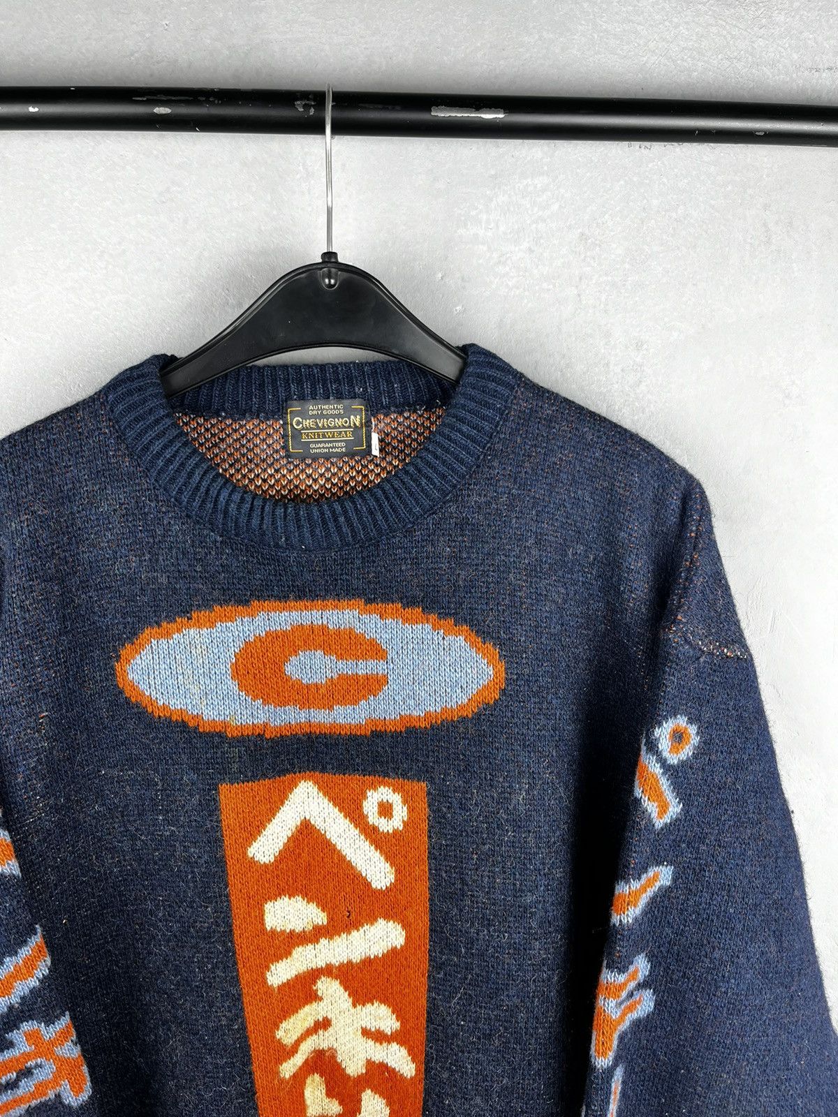 CHEVIGNON TV Art KNITWEAR sweater