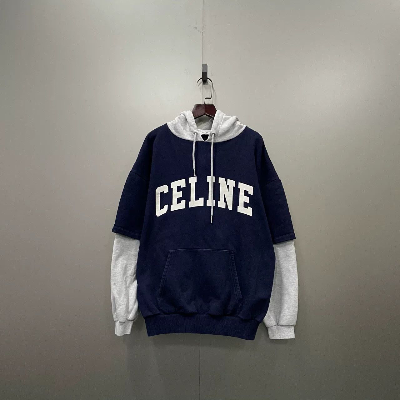 Celine celine two-tone hoodie with white sleeves Size XS / US 0-2 / IT 36-38 - 1 Thumbnail