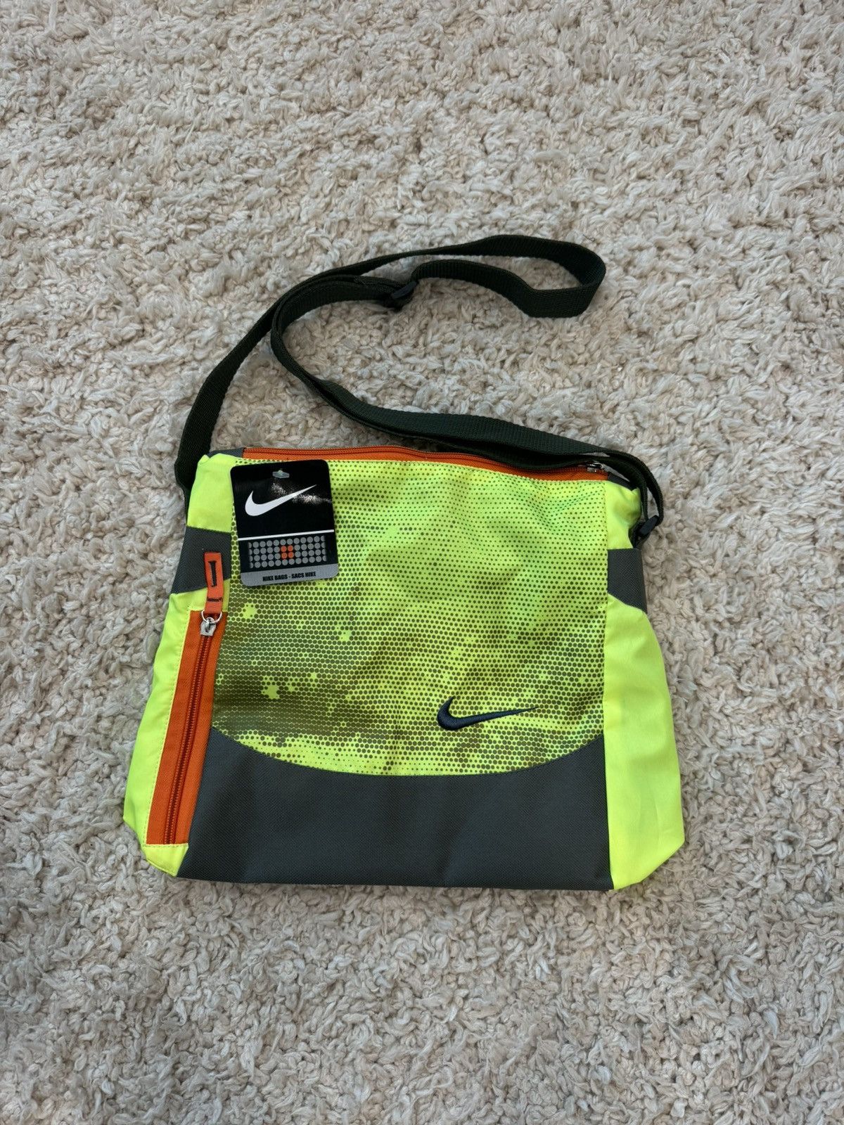 Nike Y2K Vintage Nike Crossbody Bag – Neon/Grey Size ONE SIZE - 1 Thumbnail