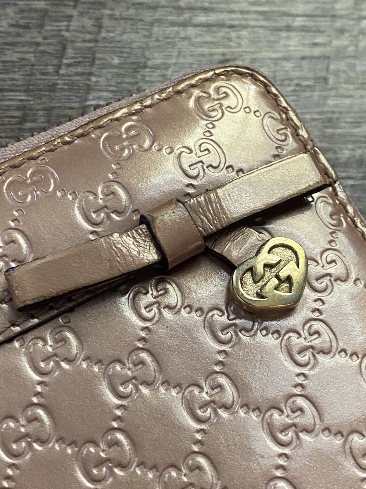 Gucci GG Micro Guccissima leather zippy waller