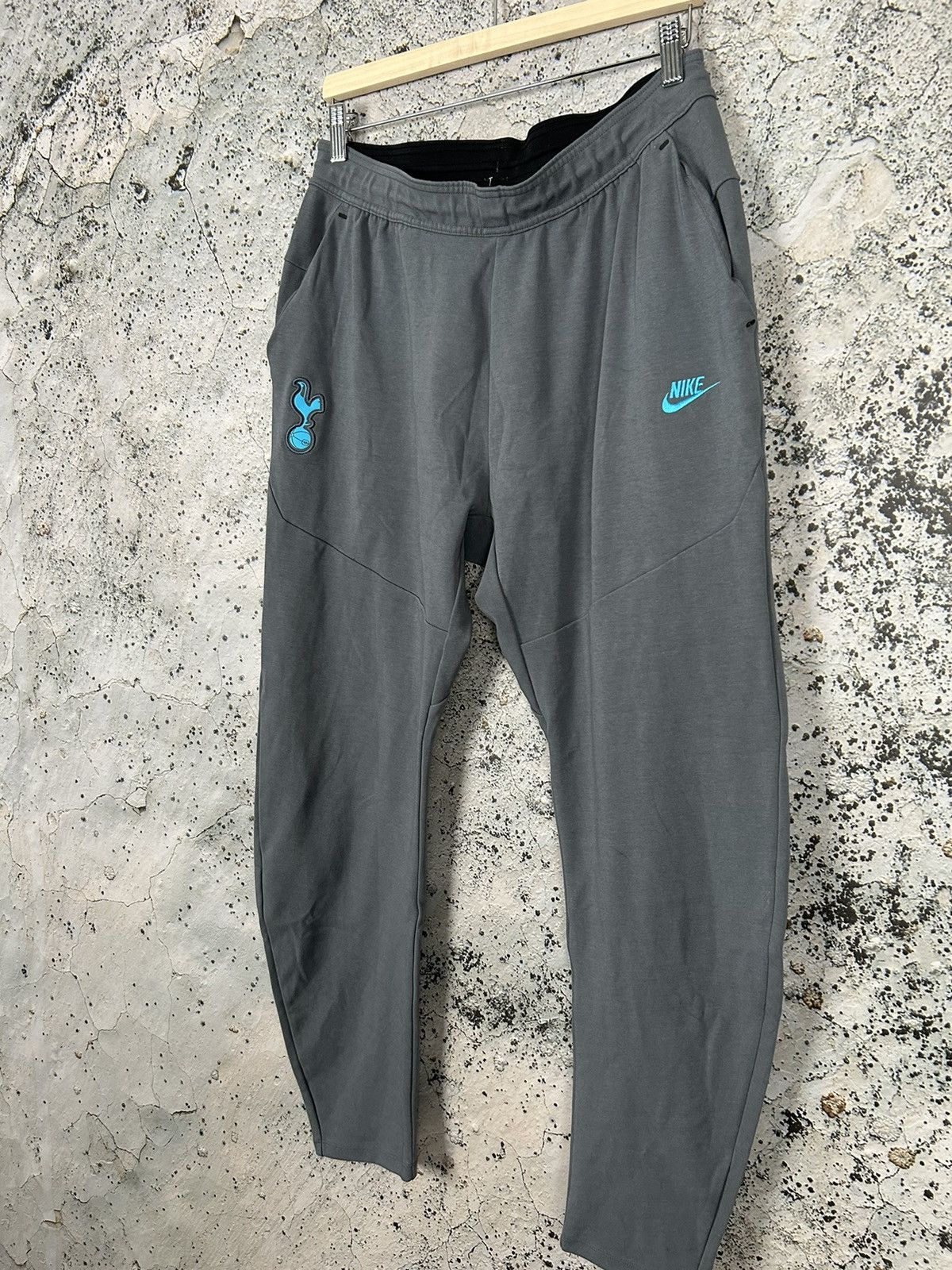 Nike Nike Tech Fleece SweatpantsTottenham Spurs Soccer Football Size US 34 / EU 50 - 2 Thumbnail