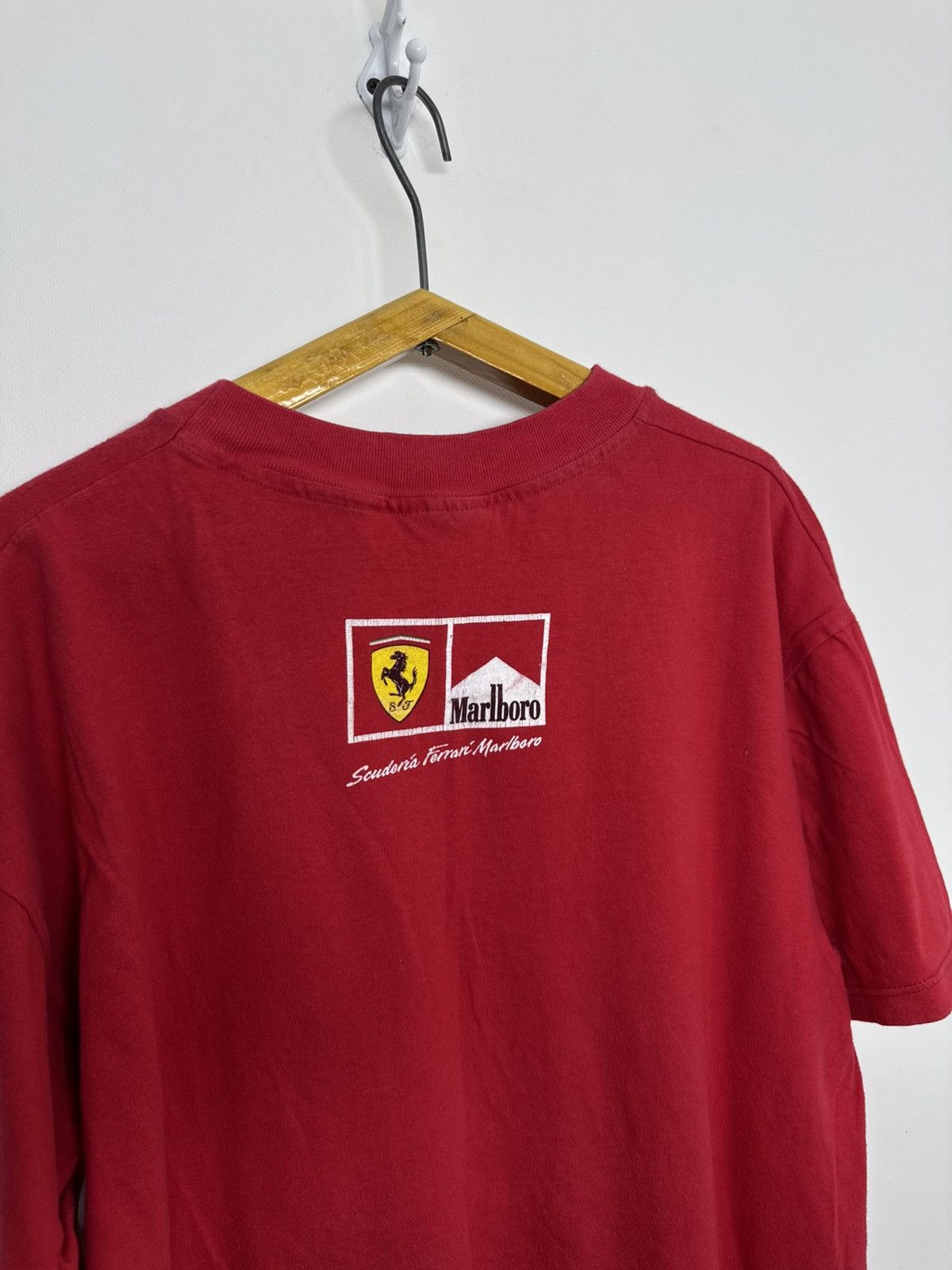 Hanes Vintage Ferrari Marlboro Men Racing T-Shirt 90’s Size US L / EU 52-54 / 3 - 6 Thumbnail
