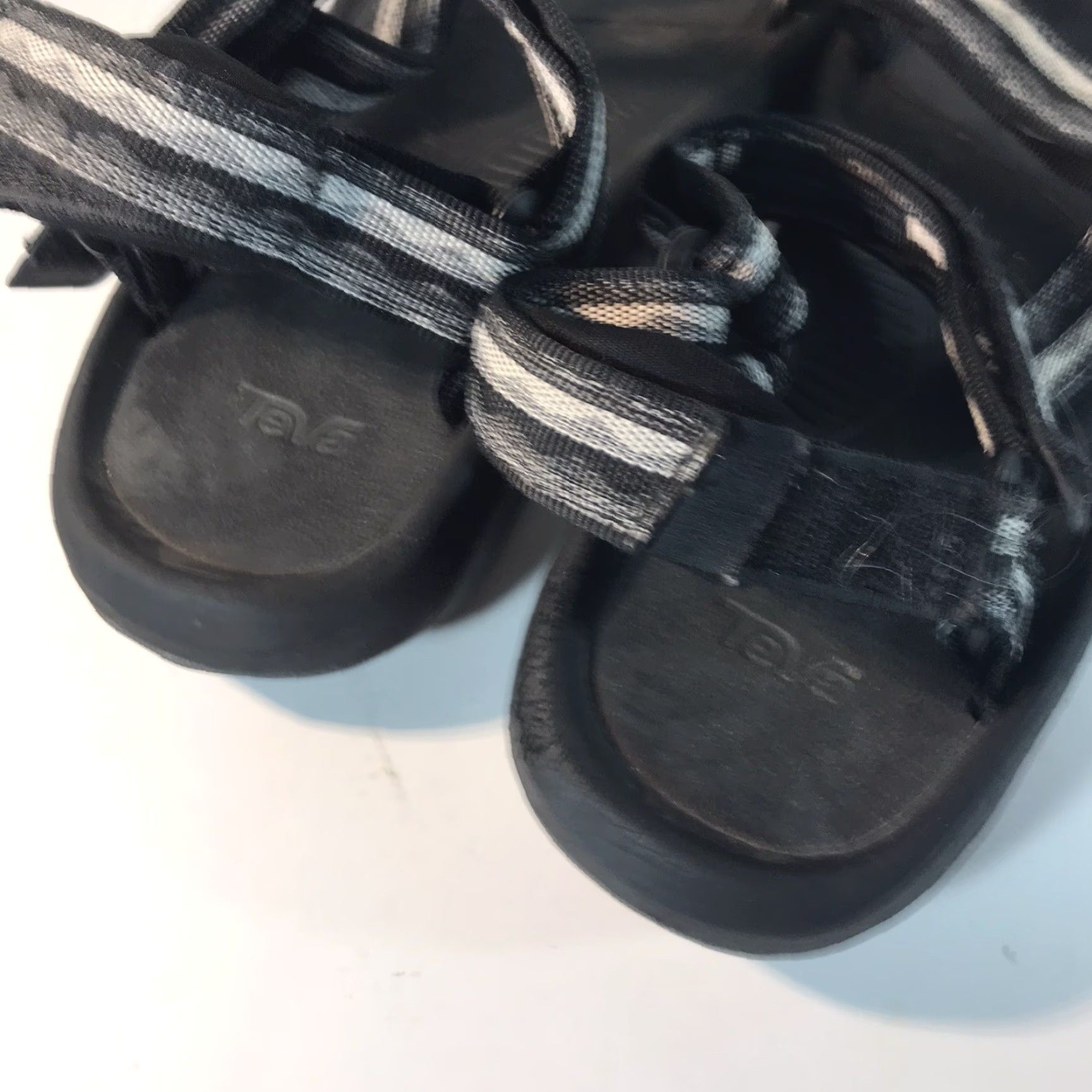 Teva Teva Sport Sandals Men's Size 9 Black Hook & Loop Strap Outdoor Casual Travel Size ONE SIZE - 2 Thumbnail