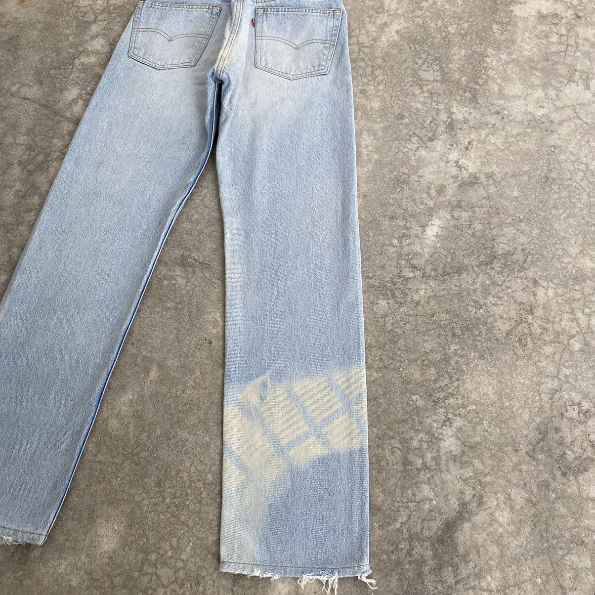Levi's Size 27x29.5 Vintage 1990 Levis 501 Light Blue Denim Jeans Size US 27 - 18 Thumbnail
