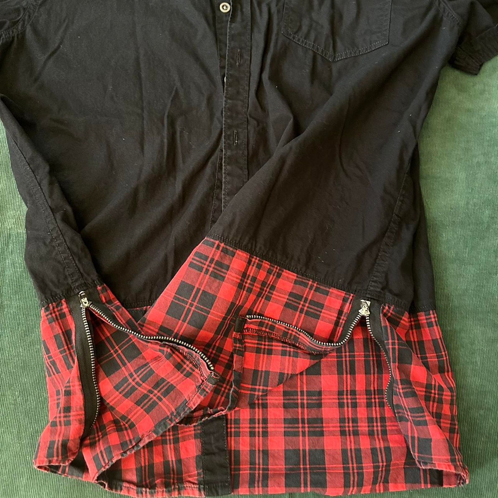 Guess Rare y2k guess button up Size US M / EU 48-50 / 2 - 3 Thumbnail