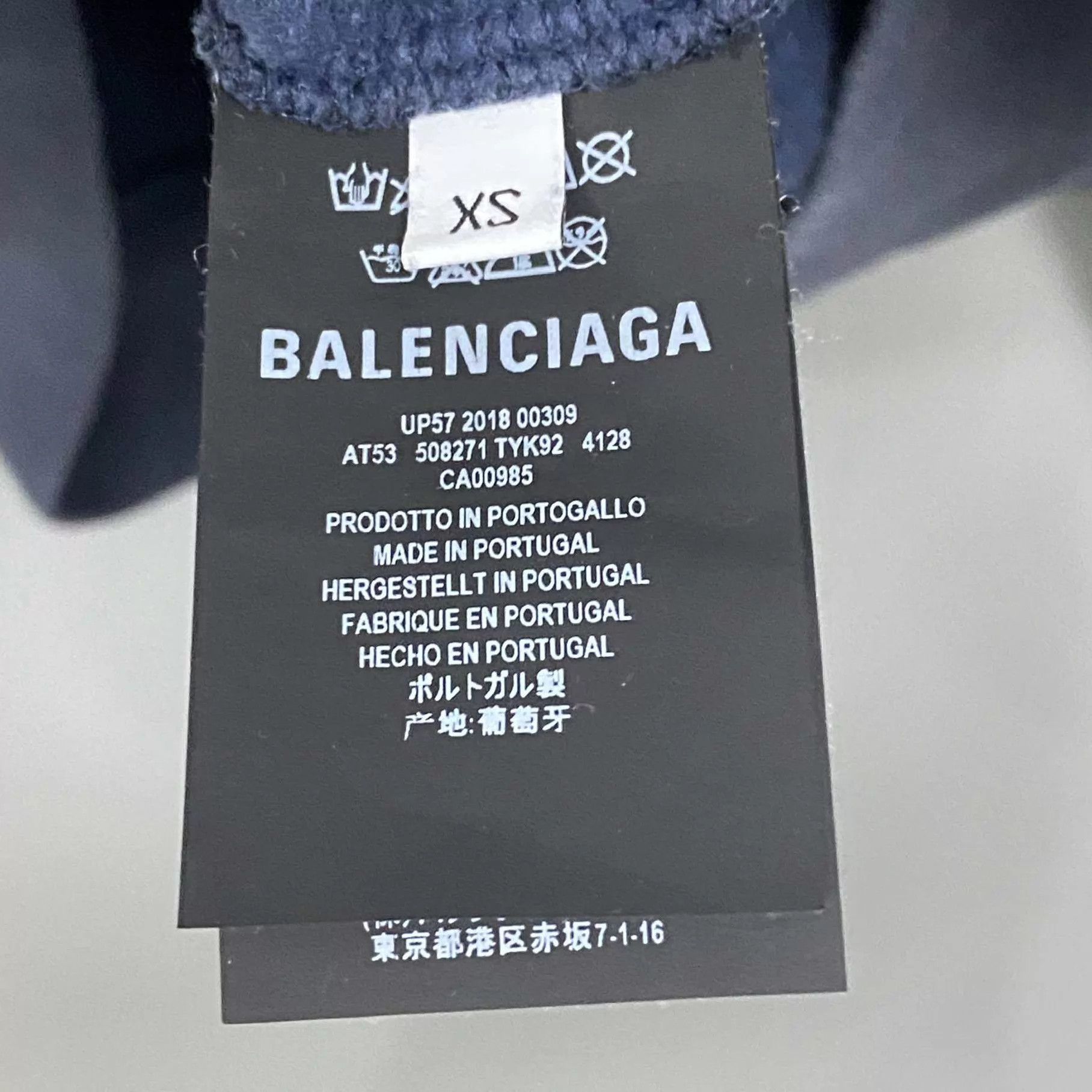 Balenciaga Balenciaga Classic Navy Coke Sweatshirt XS 95 New Size US XS / EU 42 / 0 - 5 Thumbnail