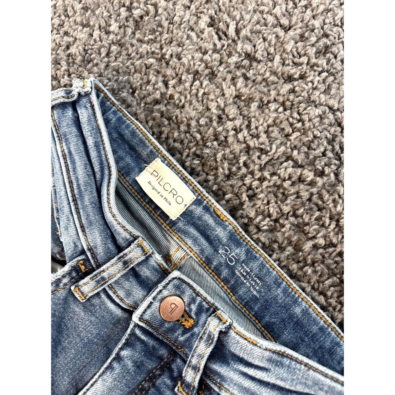 Anthropologie Anthropologie Pilcro Pants Womens 25 Blue Med Wash The Yaya Low Rise Frayed Boot Cropped Flared 90s Bohemian Casual Womens Size 42" / US 20 - 6 Thumbnail