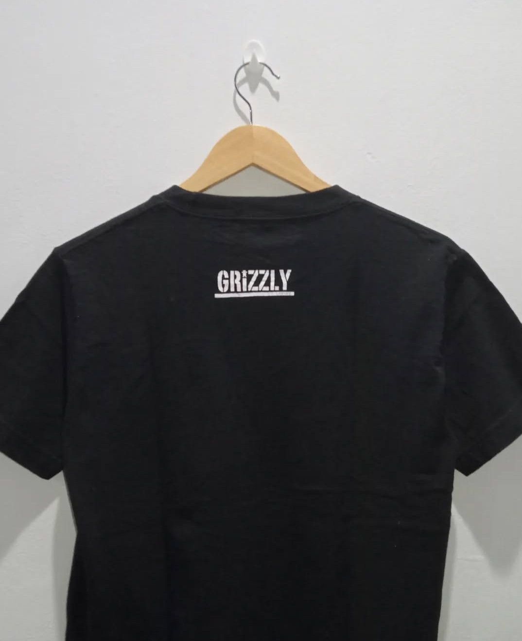 Grizzly Griptape TSHIRT : GRIZZLY GRIPTAPE Size US S / EU 44-46 / 1 - 3 Thumbnail