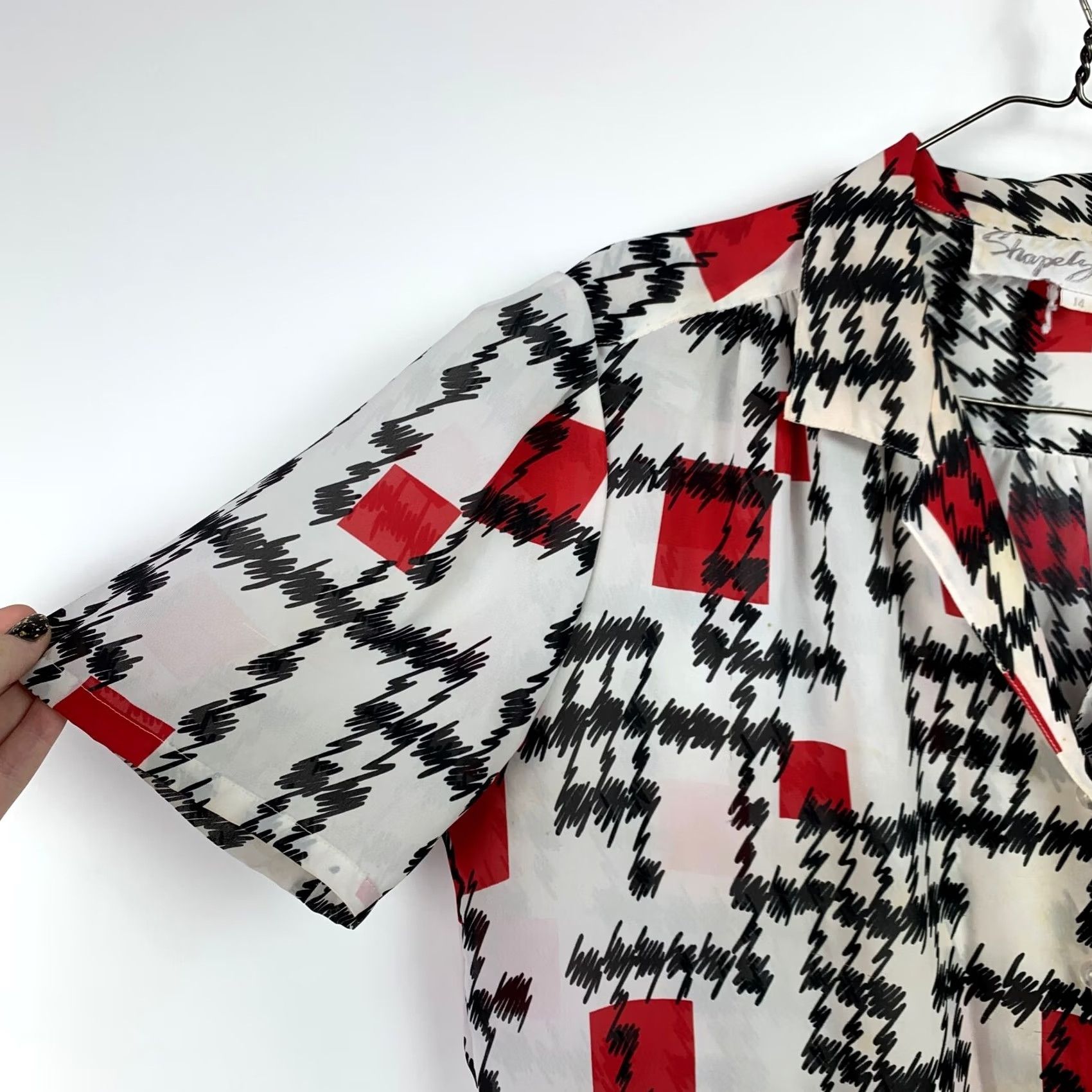Vintage VINTAGE Shapely Shirt 80s White Geometric Silky Button Up Camp 14 Mens Size XL / US 12-14 / IT 48-50 - 2 Thumbnail