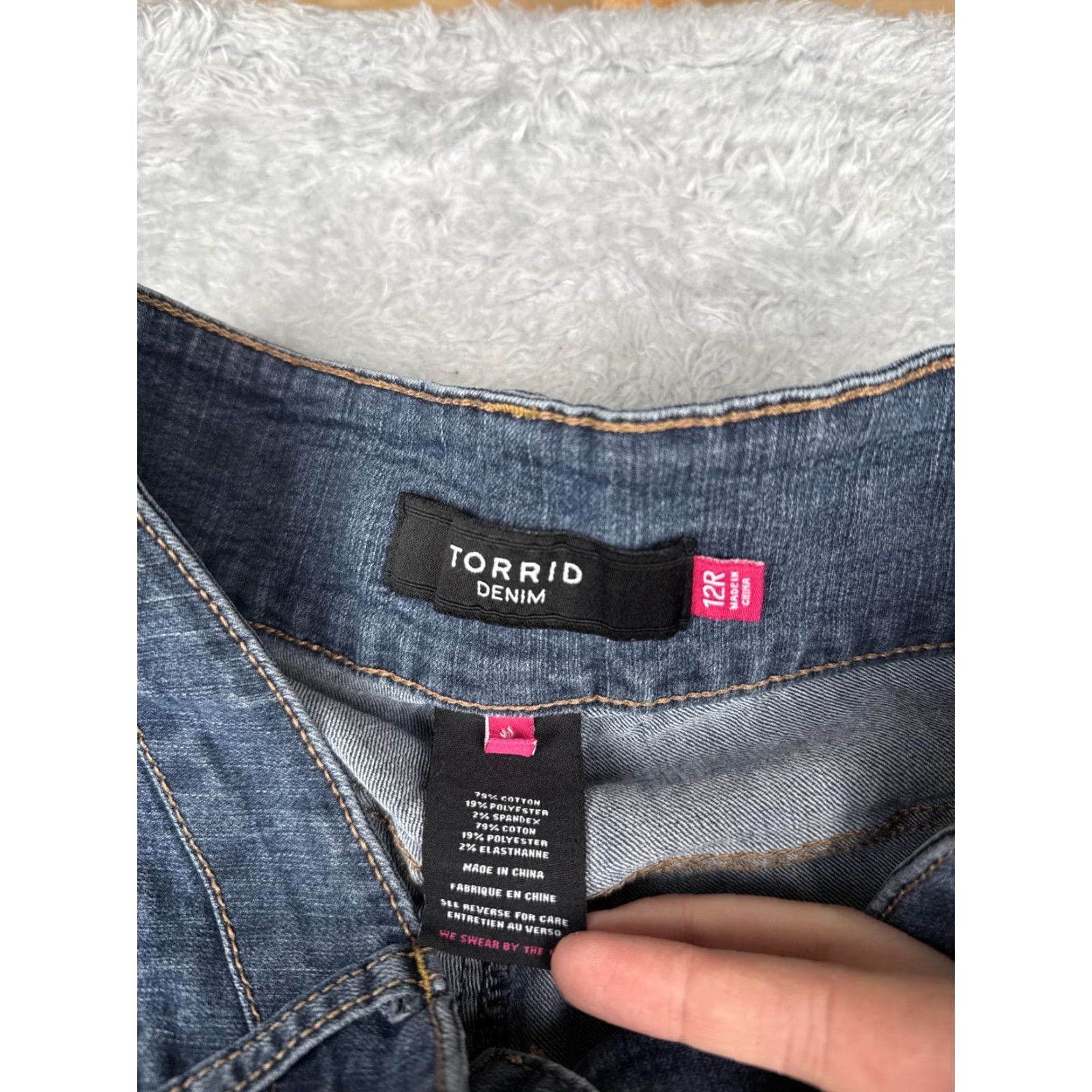Torrid Torrid Jeans Womens Skinny Blue Mid Rise 12R 31x30 Stretch Double Button Zip 5-Pocket Denim Cotton Polyester Spandex Size 34" / US 12 / IT 48 - 6 Thumbnail