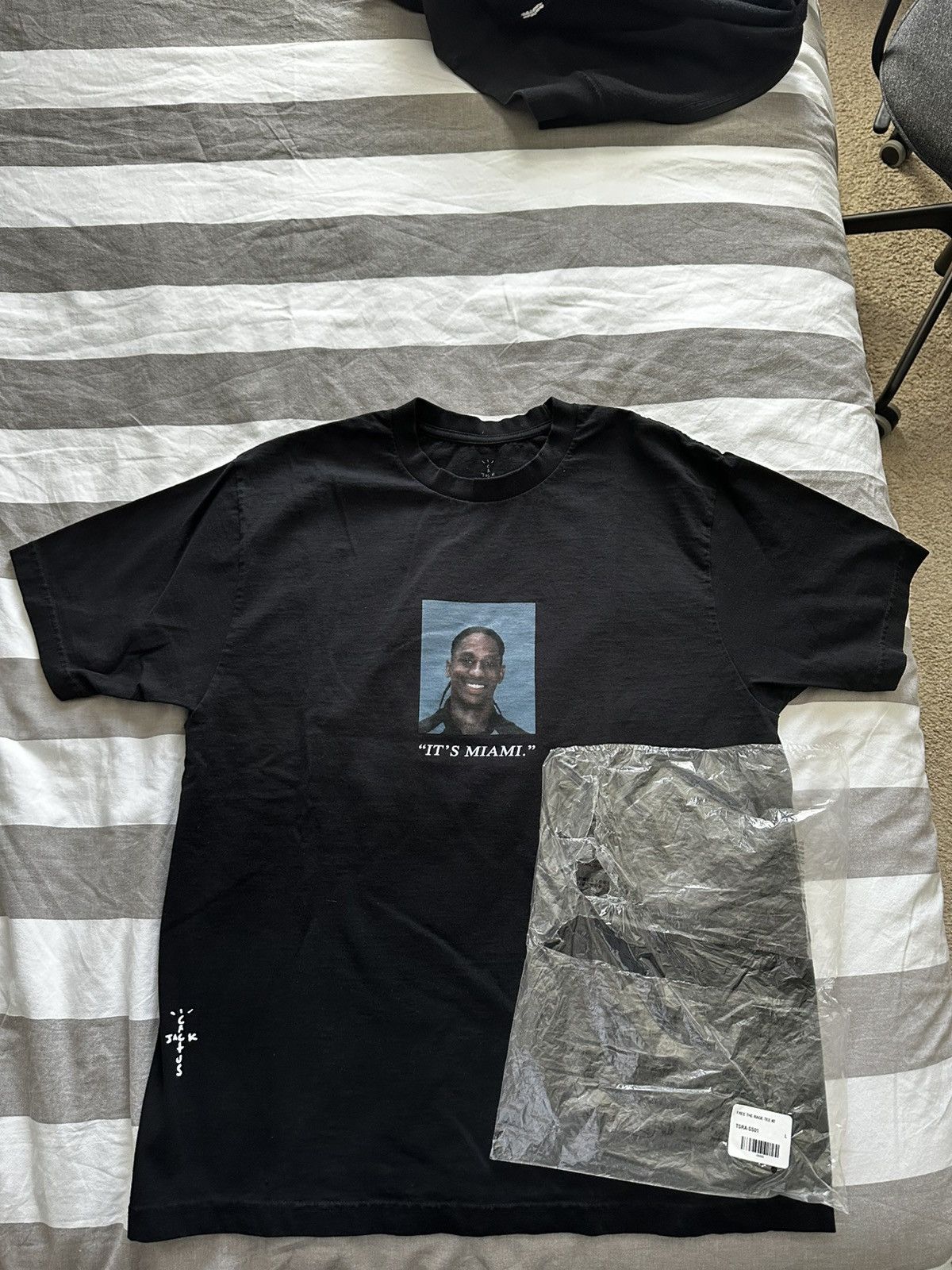 Travis Scott Travis Scott Free The Rage II Tee Shirt - Size L 