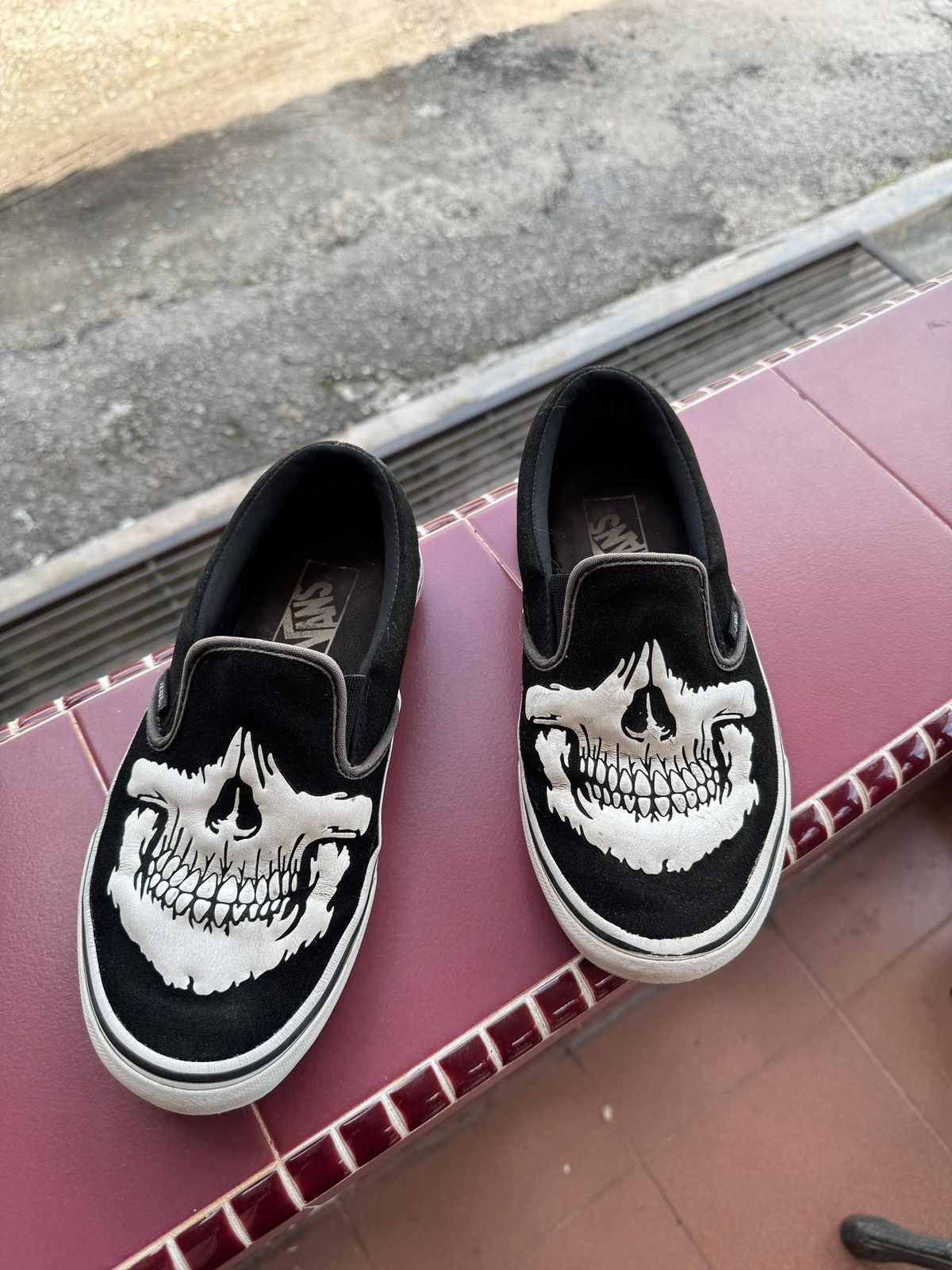 Vans Vans Slip Ons Jaw Bones Shoes Size US 8 / IT 38 - 1 Thumbnail