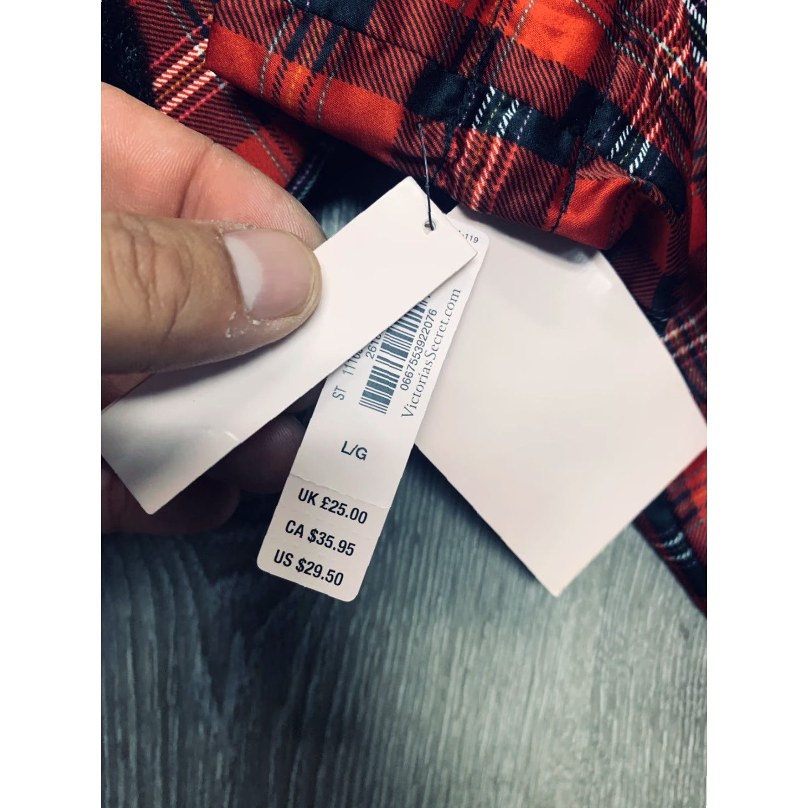 Victoria's Secret VINTAGE Victoria's Secret Slipper Red Plaid Satin L (9-10) NWT with Bag Womens Size ONE SIZE - 3 Thumbnail