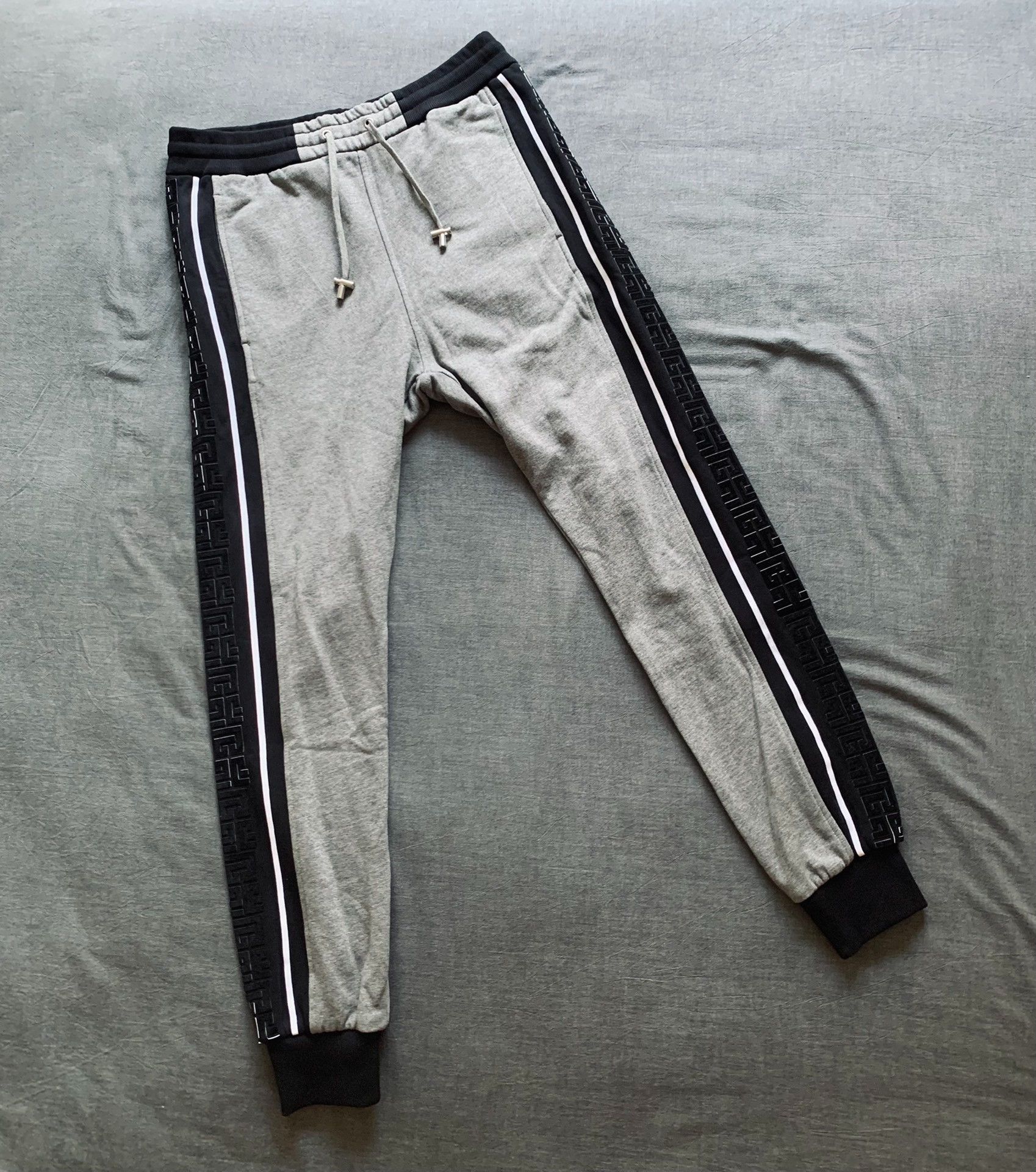 Balmain Balmain Embossed Sport Drawstring Pants Size US 34 / EU 50 - 1 Thumbnail