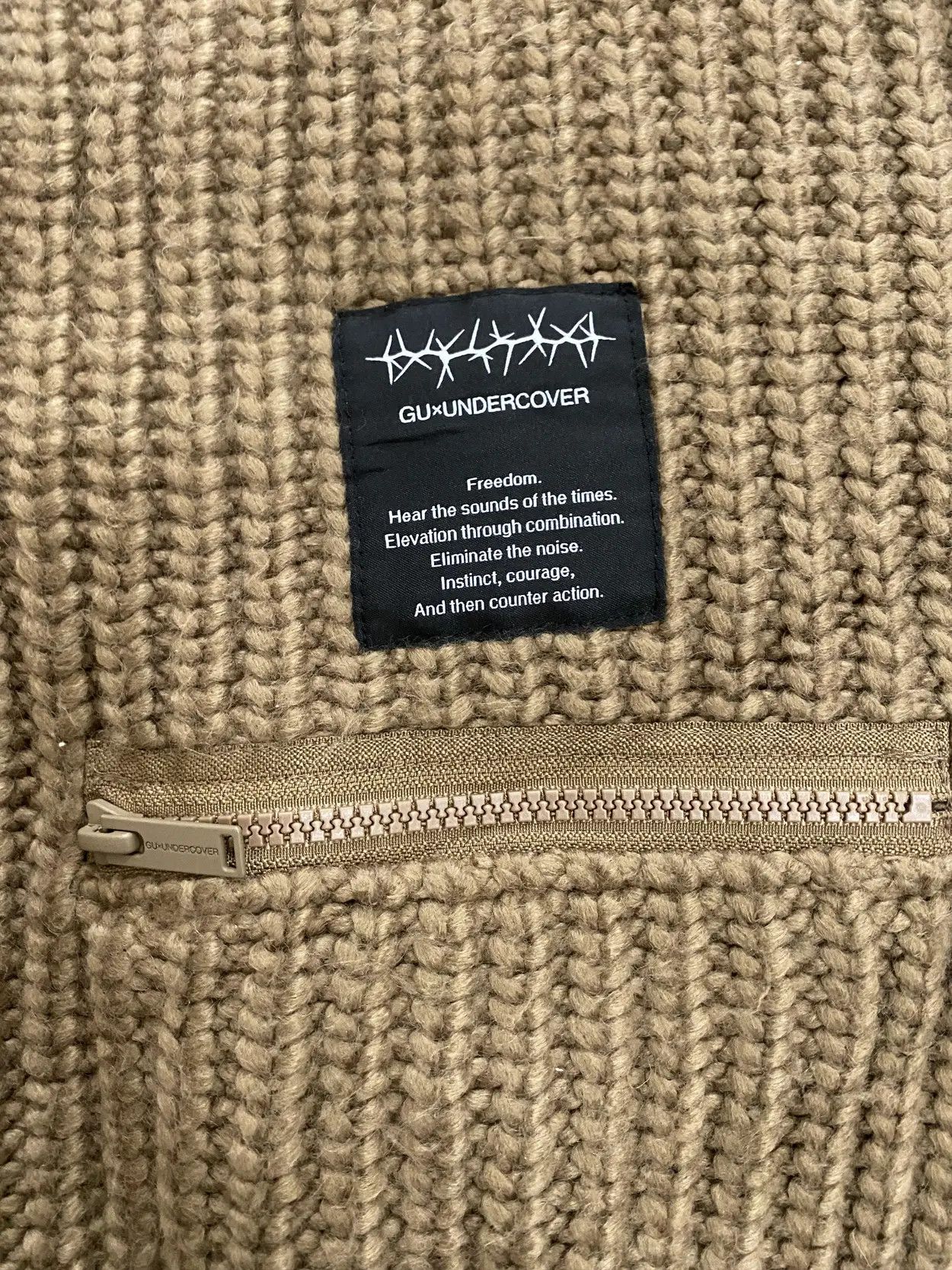 Undercover GU x Undercover Knitwear Jumper Sweater Size US M / EU 48-50 / 2 - 7 Thumbnail