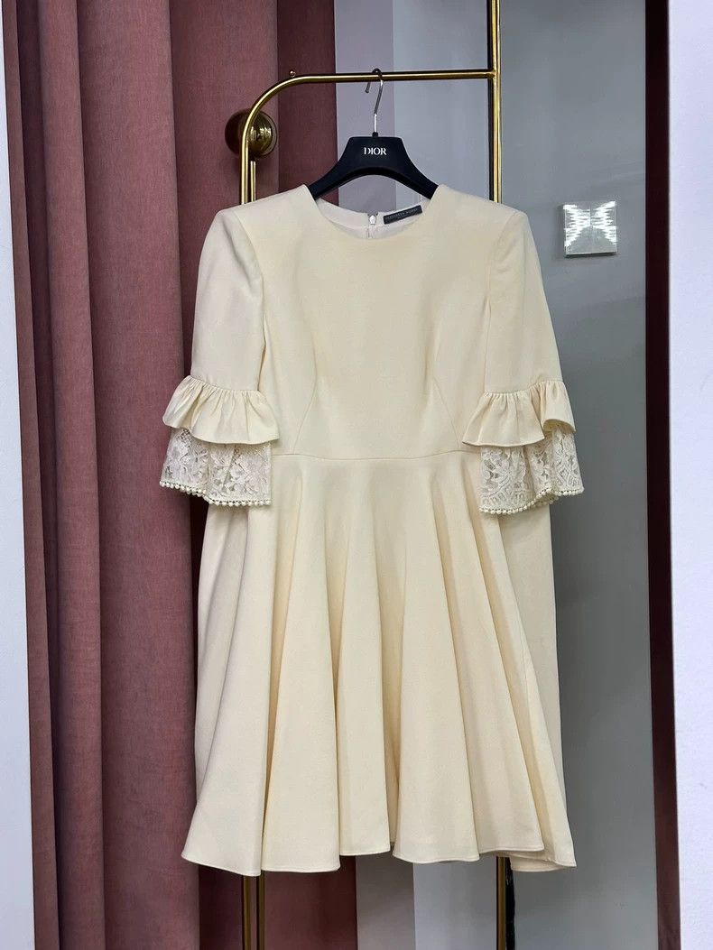 Alexander McQueen Alexander McQueen Wool Lace Dress - dmc Size US 30 / EU 46 - 1 Thumbnail