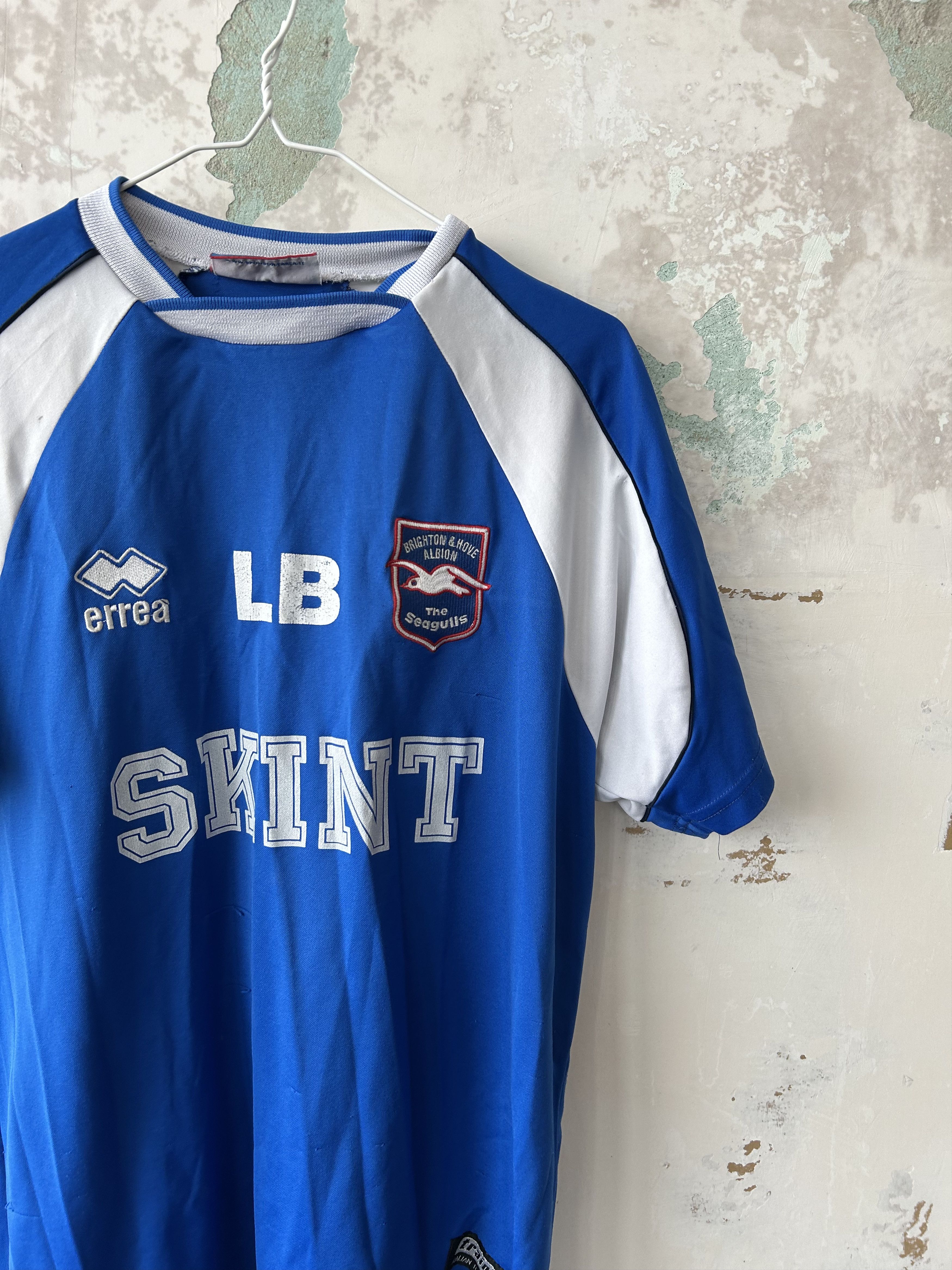 Vintage Brighton Hove Albion Training Football Jersey size S Size US S / EU 44-46 / 1 - 2 Thumbnail