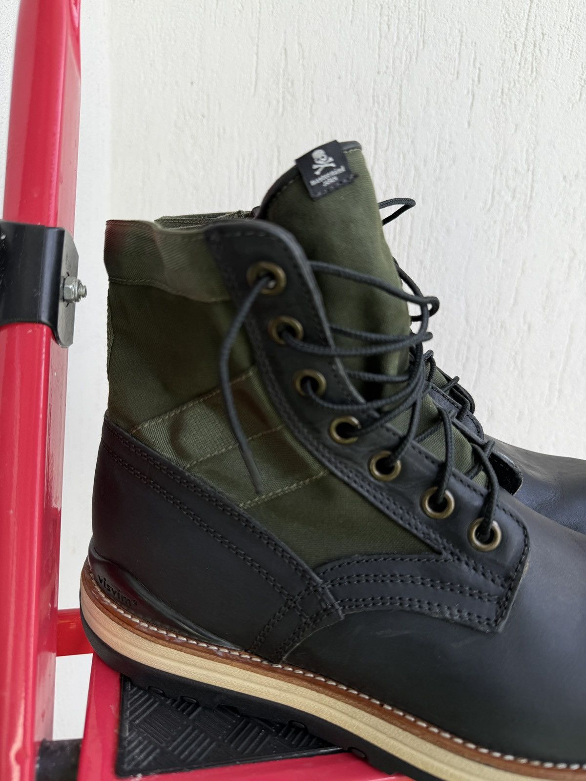 Visvim Khaki (olive) 7Holes 73’folk boot Size US 10 / EU 43 - 16 Thumbnail