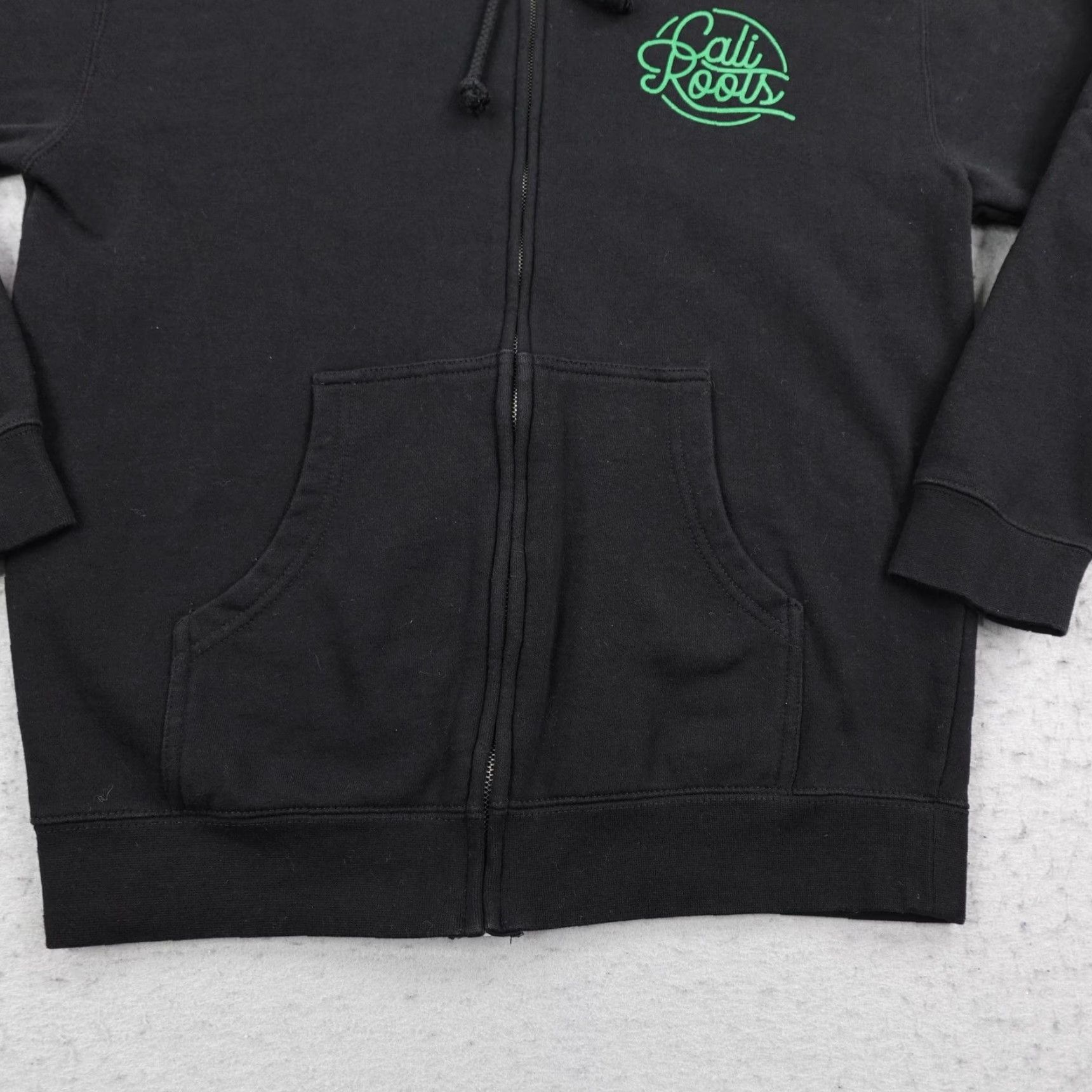 Vintage Cali Roots Hoodie California Reggae Festival Sweatshirt Zip Up Medium Black Mens Size US M / EU 48-50 / 2 - 4 Thumbnail
