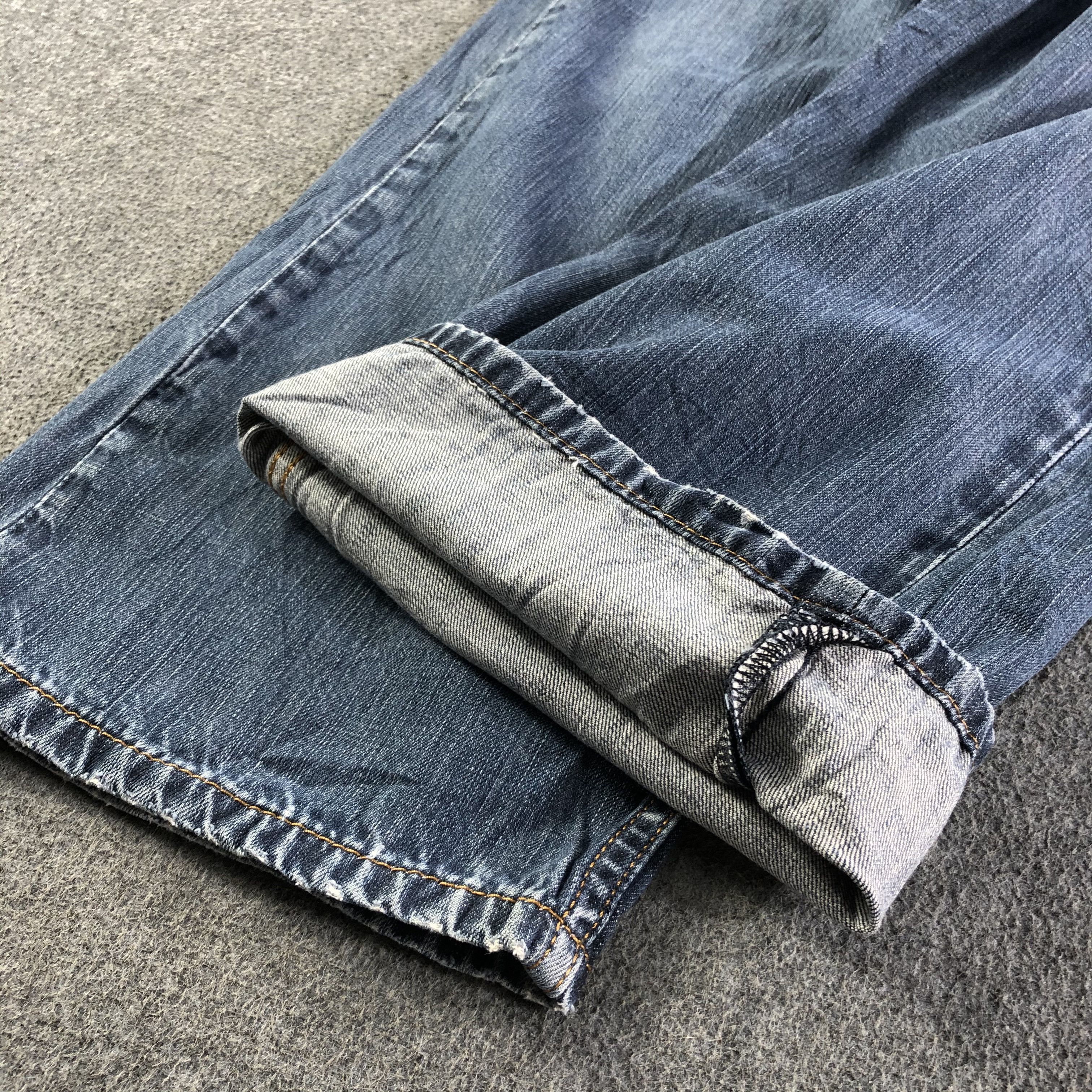 Levi's Vintage Blue Wash Levis 569 Jeans-J4397 Size US 35 - 6 Thumbnail