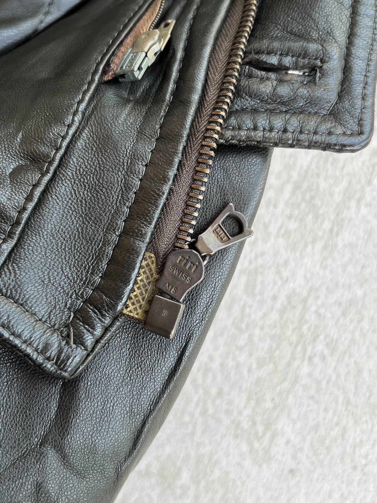 Alexander Julian 90’s Alexander Julian Type A-2 Flight Leather Jacket Size US L / EU 52-54 / 3 - 11 Thumbnail