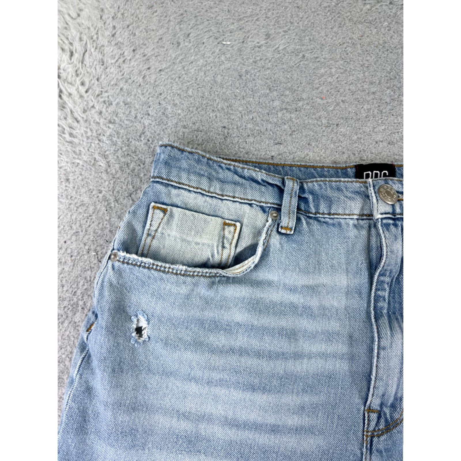 Bdg BDG Shorts Womens Blue Denim 25 Mid Rise Cut-Off 2.0in Inseam 5-Pocket Cotton Blend Medium Wash Java? Size 42" / US 20 - 4 Thumbnail