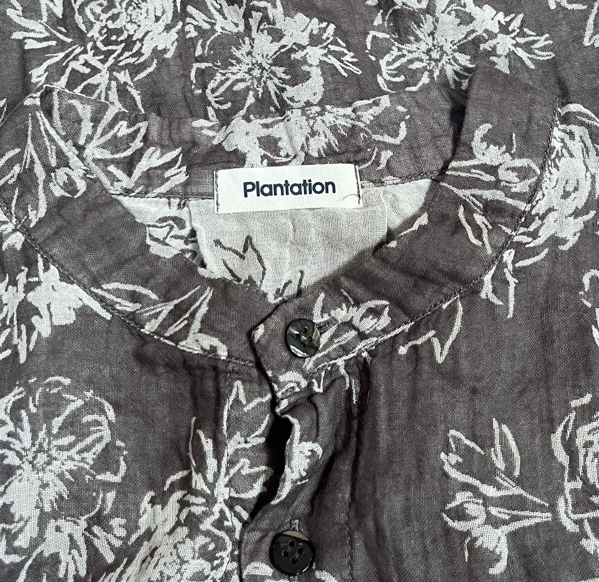 Issey Miyake Issey miyake plantation roses printed collarless shirt Size US M / EU 48-50 / 2 - 3 Thumbnail