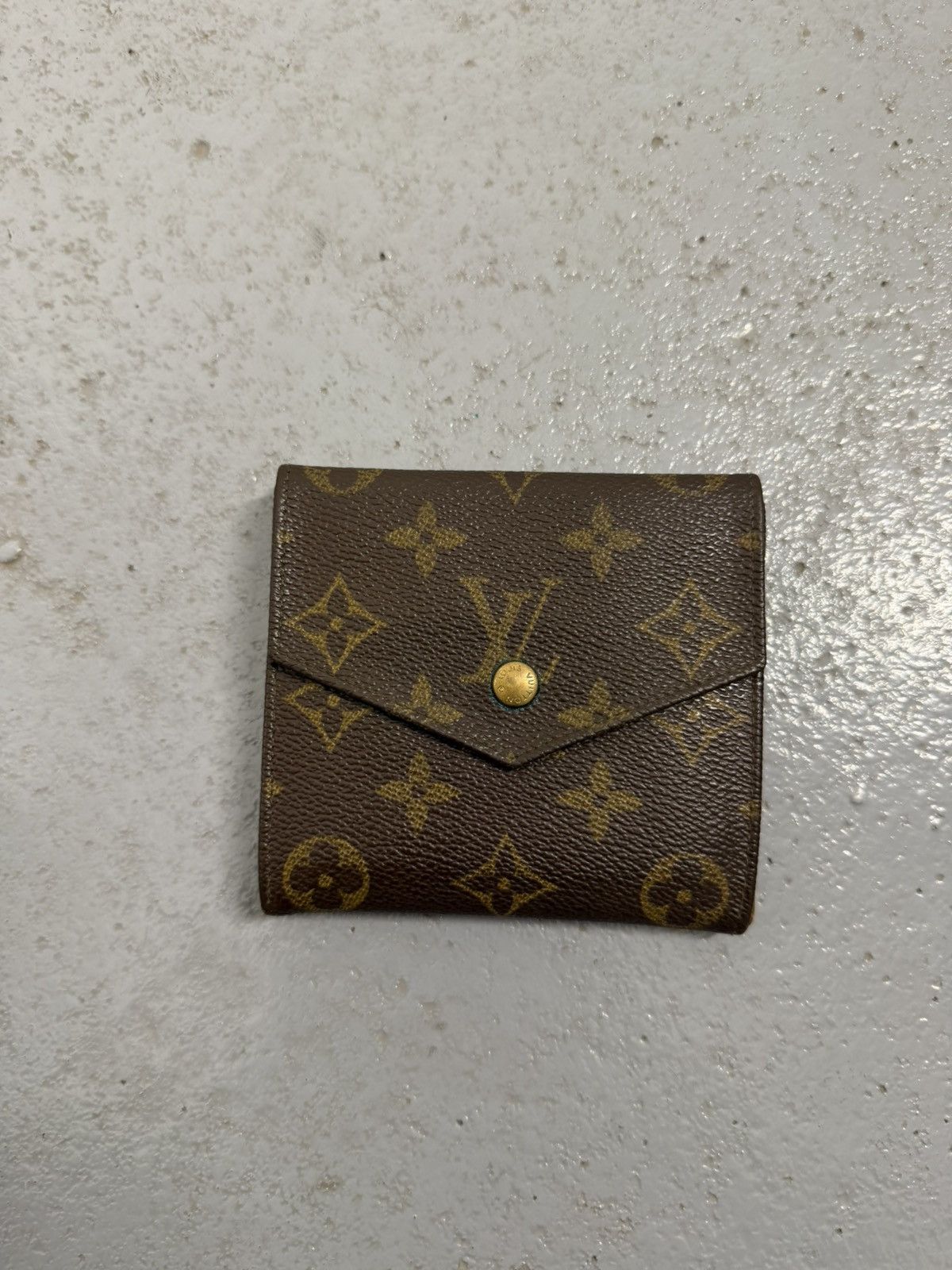 Louis Vuitton Vintage Louis Vuitton Monogram Wallet Size ONE SIZE - 2 Thumbnail