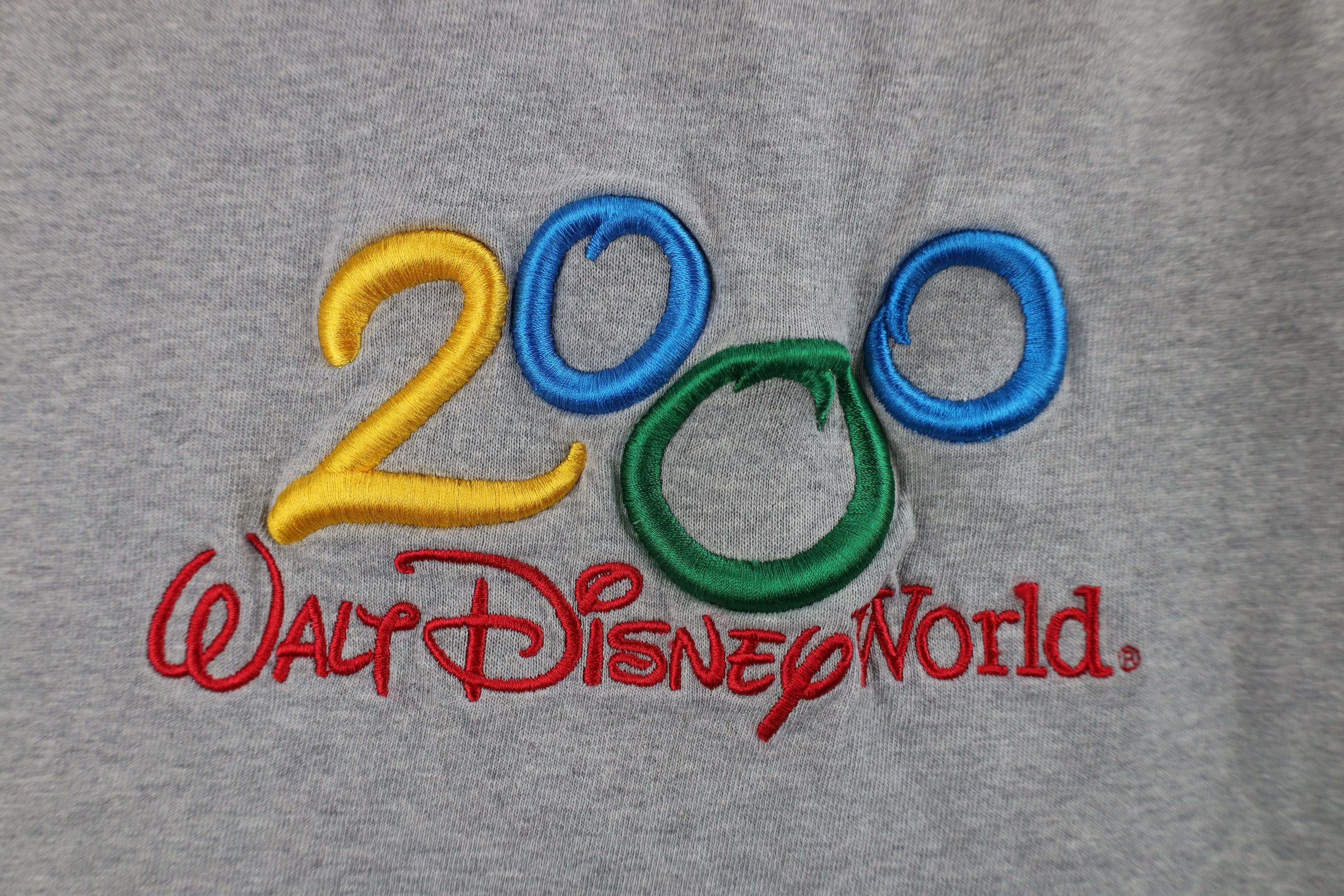 Disney × Vintage Vintage Y2K 2000 Disney World Heavyweight T-Shirt Size US XL / EU 56 / 4 - 4 Thumbnail