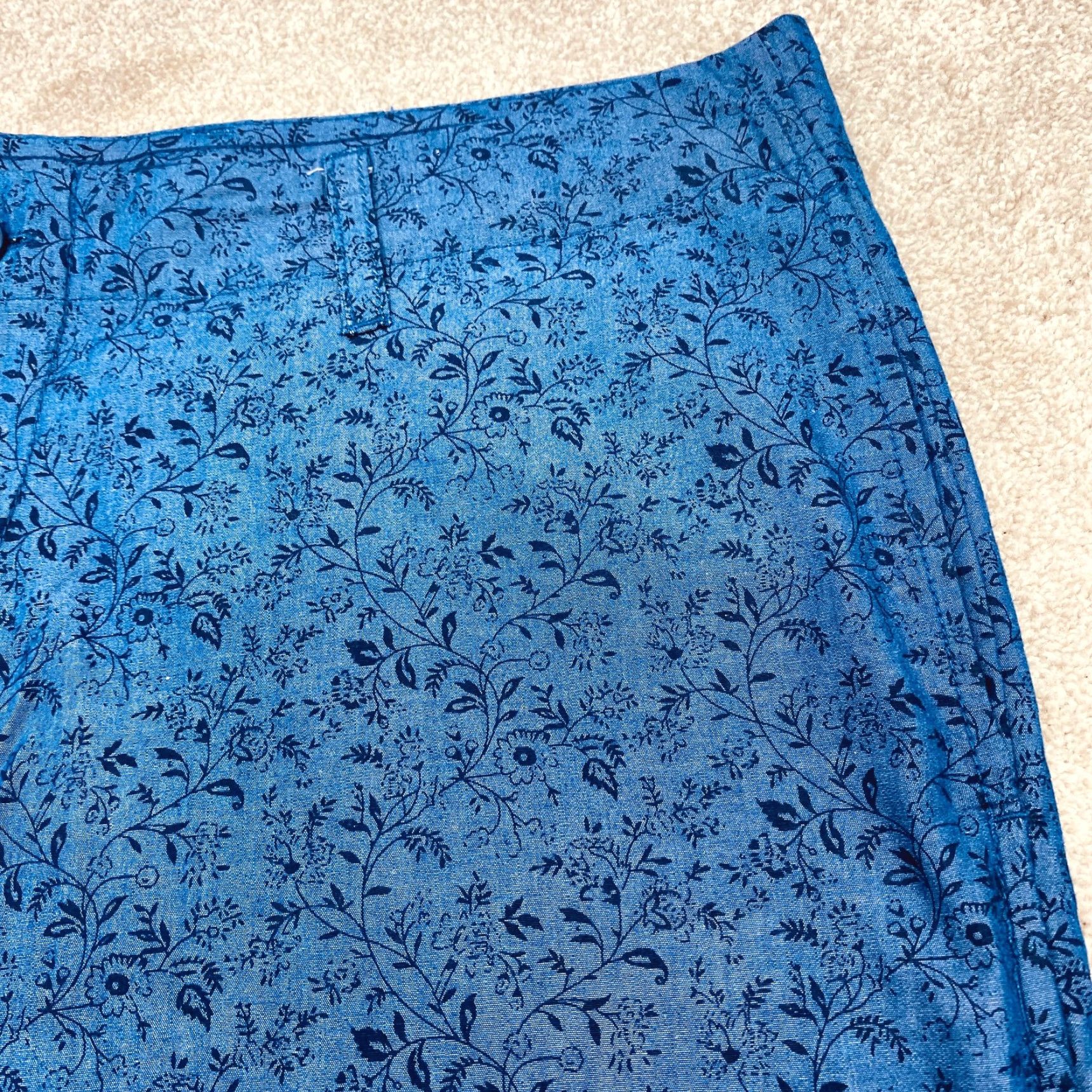Neiman Marcus Neiman Marcus Shorts Men 36x10 Blue Floral 100% Cotton Flat Front Slant Pockets Beach Chino Reg Mens Size US 36 / EU 52 - 3 Thumbnail