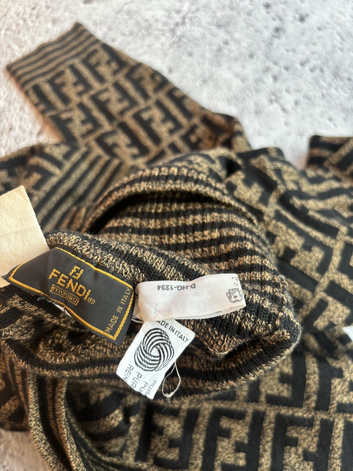 Fendi Vintage Fendi Zucca Turtleneck knit Monogram Size L / US 10 / IT 46 - 6 Thumbnail