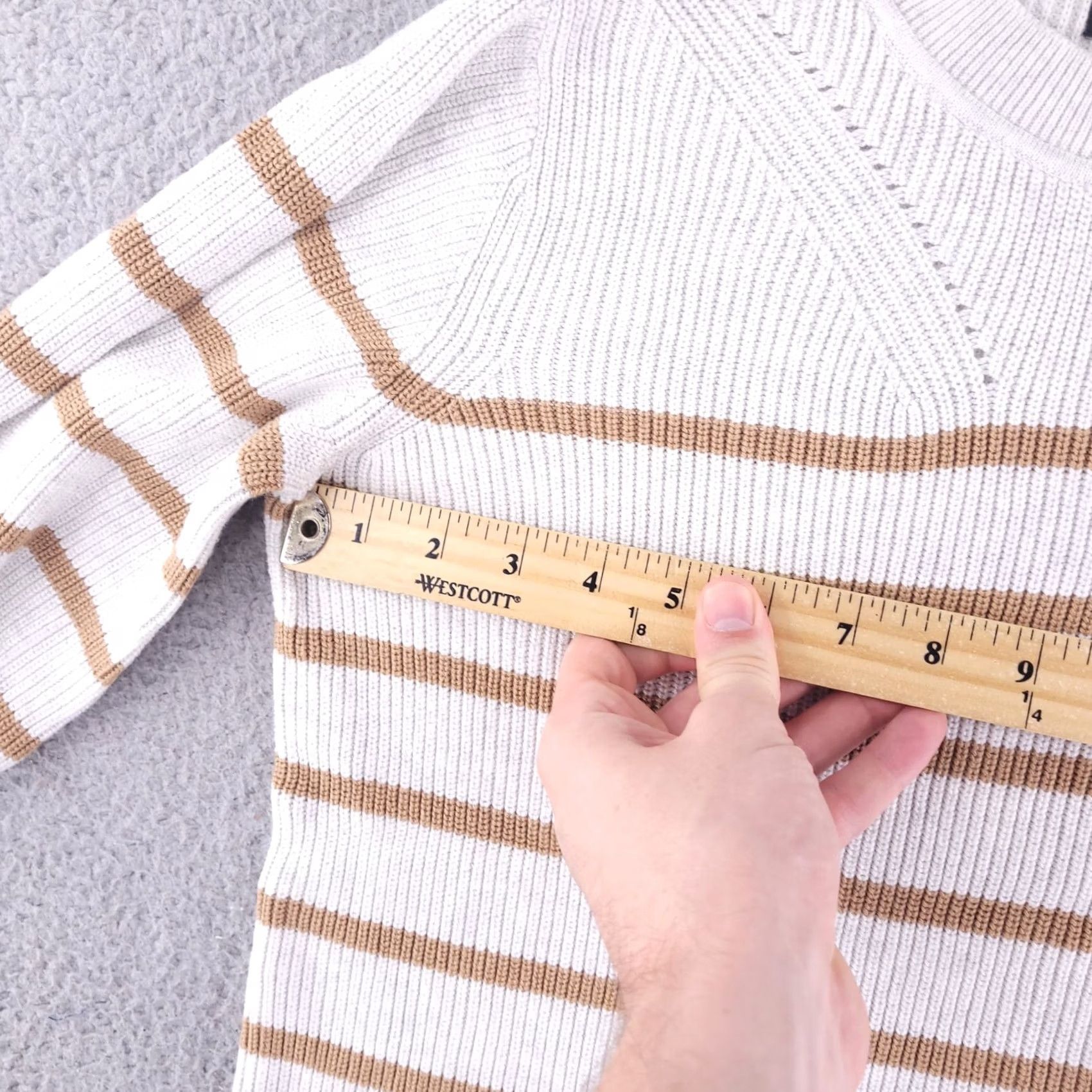 Banana Republic Banana Republic Sweater Womens Medium Knit White Golf Knit Old Money Pullover Size M / US 6-8 / IT 42-44 - 4 Thumbnail