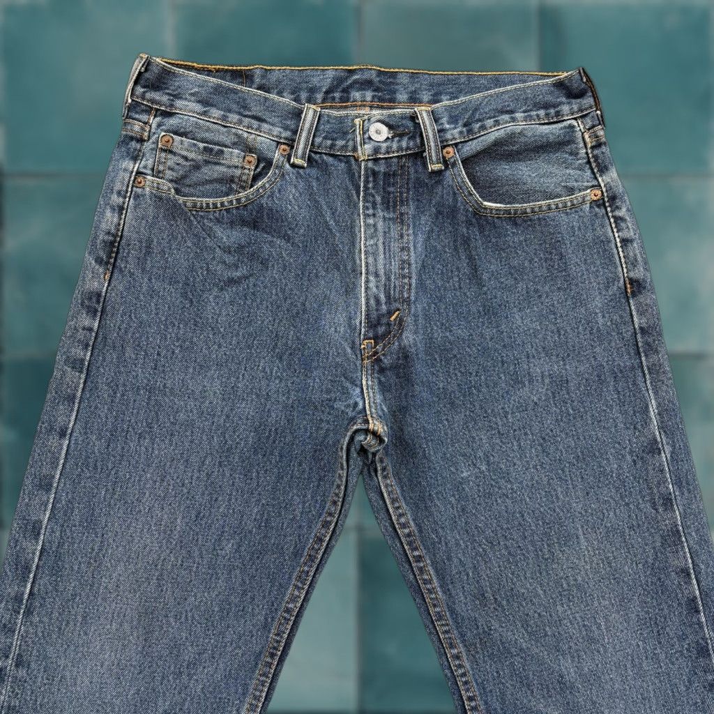 Levi's Levi's 505 Jeans Mens 32x32 Regular Fit Straight Leg Medium Wash Blue Denim Pants Size US 32 / EU 48 - 1 Thumbnail