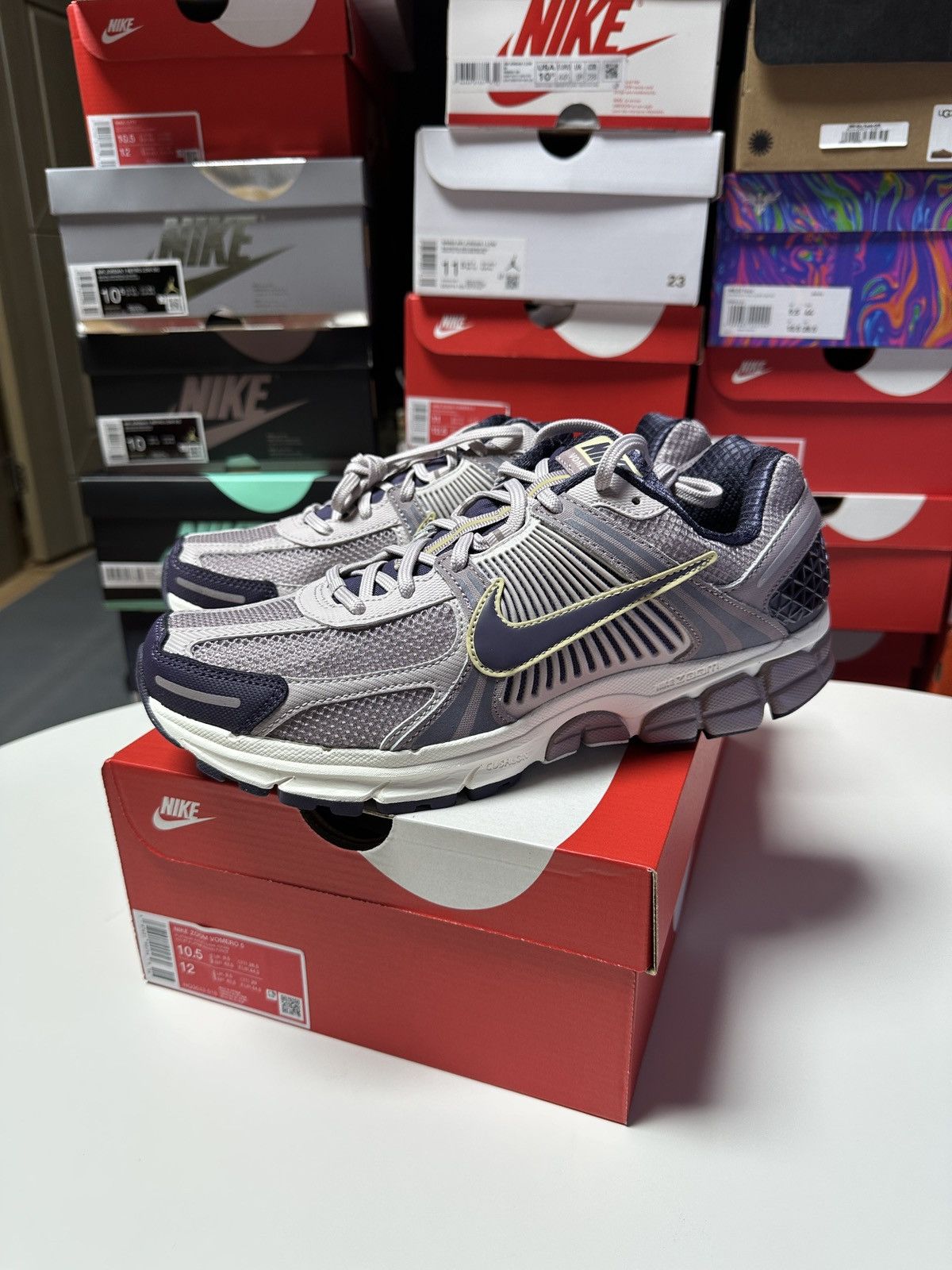 Nike New Nike Vomero 5 Platinum Violet Men Sz 10.5 WMN Sz 12 Size US 10.5 / EU 43-44 - 1 Thumbnail
