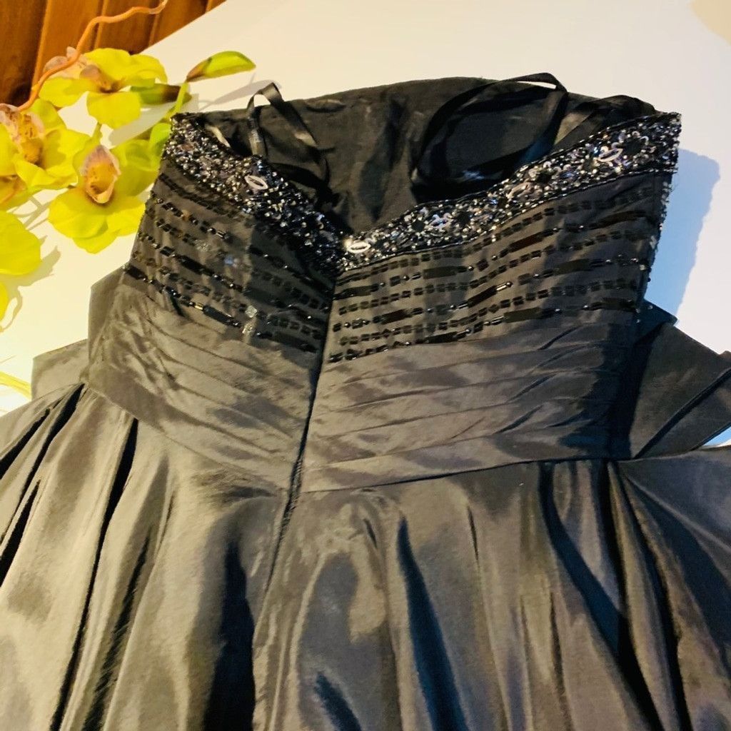 Other Tony Bowls bridesmaid black gorgeous dress size 4 Size S / US 4 / IT 40 - 7 Thumbnail