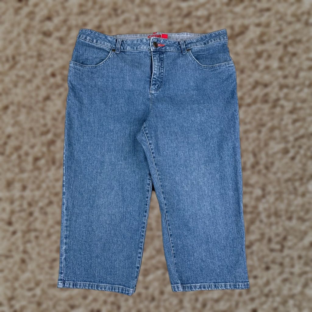 Vintage SMITHS Jeans Capri Womens 16 Blue Denim Cotton Blend Mid Rise Distressed Embroidered Rhinestone 35x19 Jeans Womens Size 38" / US 16 / IT 52 - 1 Thumbnail