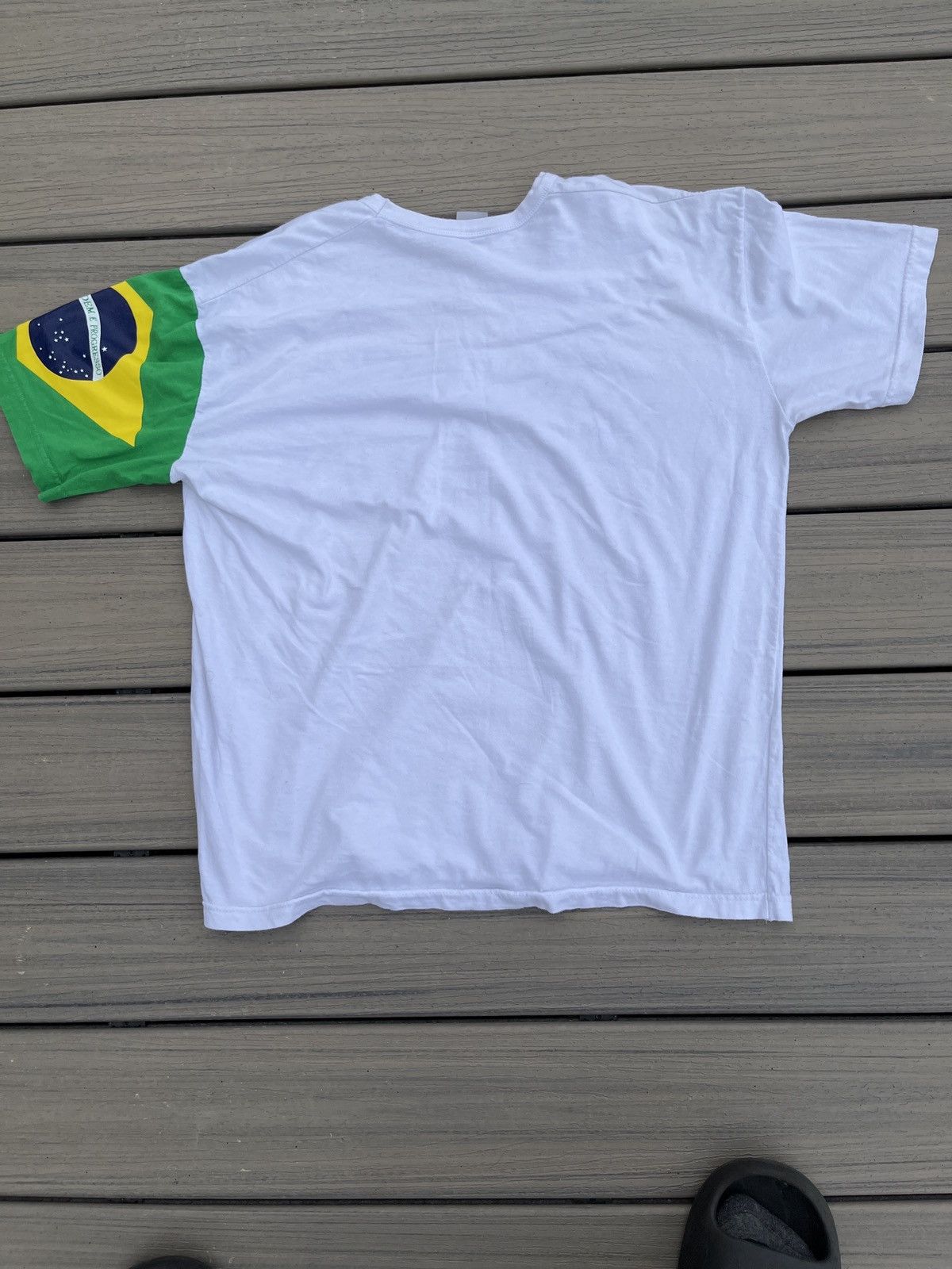 Vintage Brazil t-shirt with stars across the front Size US L / EU 52-54 / 3 - 3 Thumbnail