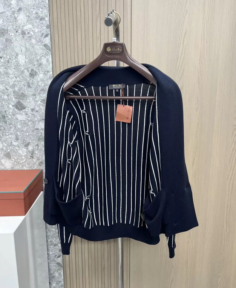 Loro Piana LORO PIANA A wool knit cardigan Size US L / EU 52-54 / 3 - 4 Thumbnail