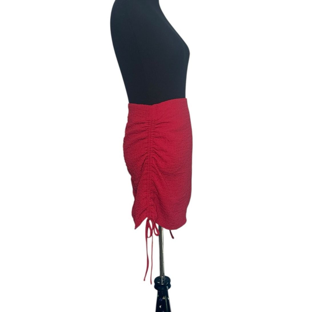 Anthropologie Le Lis red ruched mini skirt size M Size 30" / US 8 / IT 44 - 8 Thumbnail