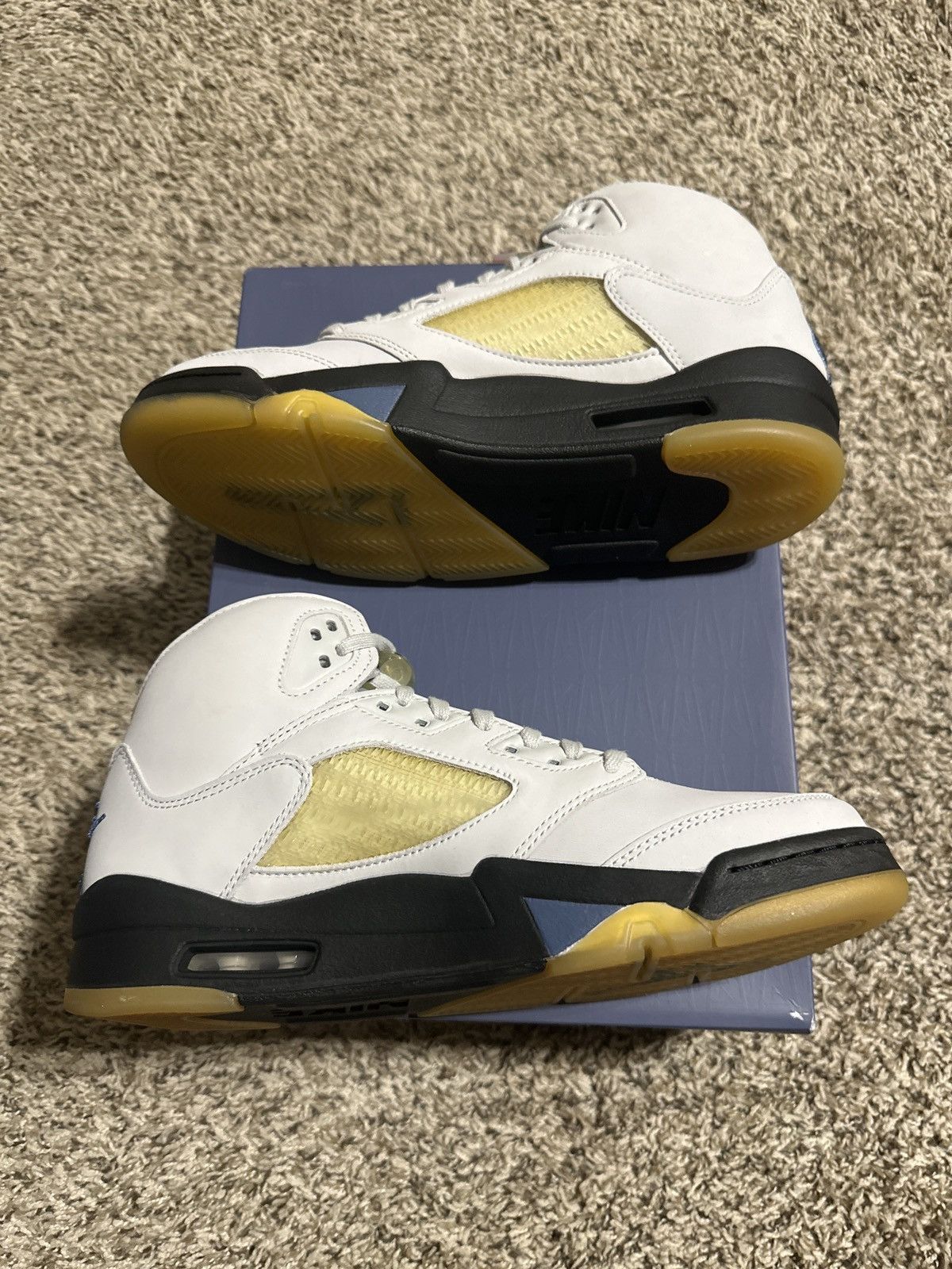 A Ma Maniere × Jordan Brand W Jordan 5 Retro A Ma Maniére Dawn Size US 10.5 / IT 40.5 - 2 Thumbnail