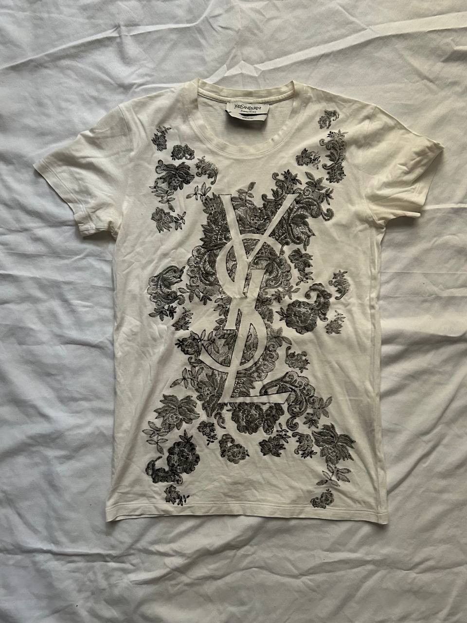 Yves Saint Laurent YSL tshirt Size XS / US 0-2 / IT 36-38 - 1 Thumbnail