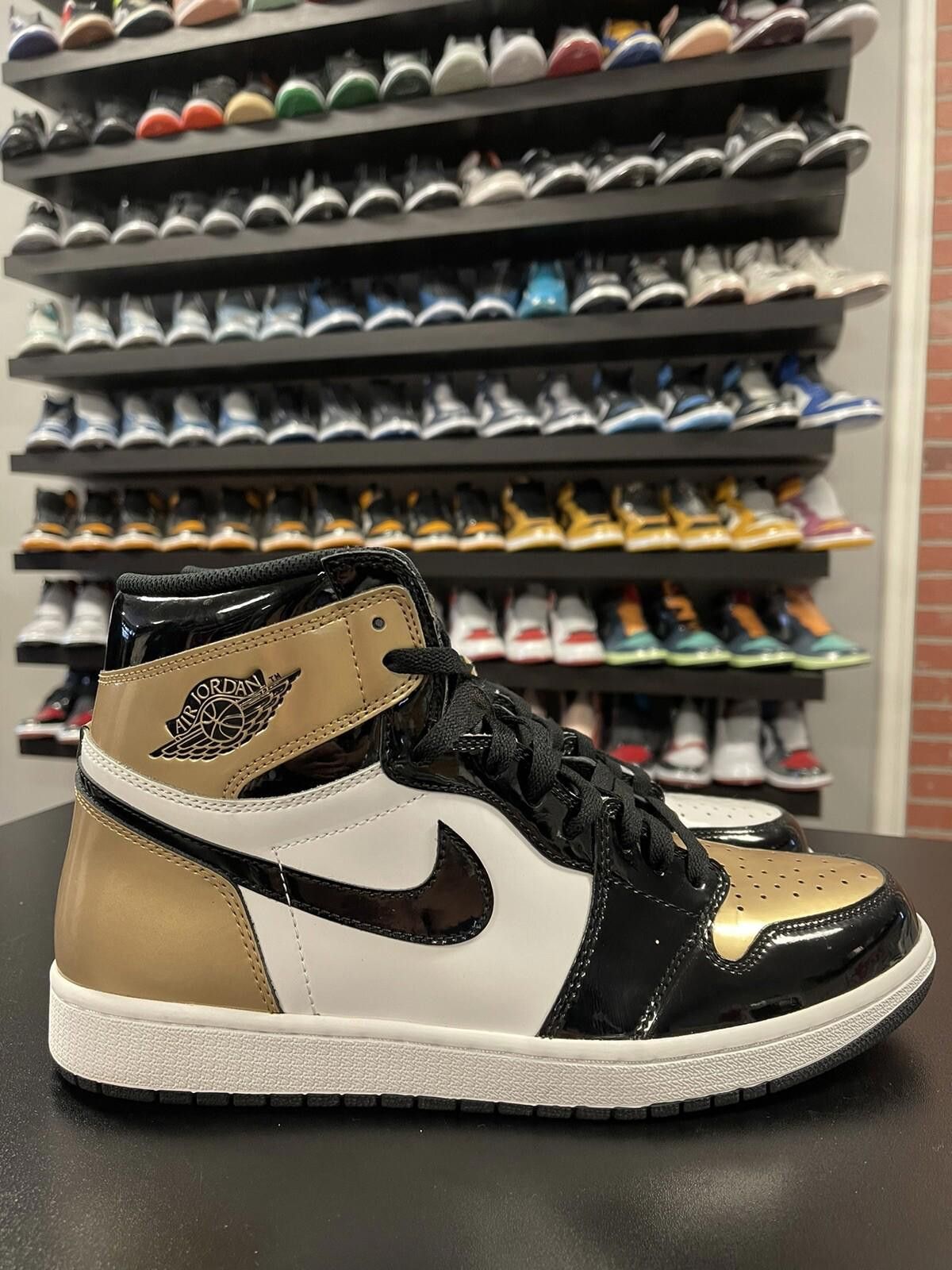 Jordan Brand Size 12 - Air Jordan 1 Retro High OG NRG Gold Top 3 “2017” Size US 12 / EU 45 - 3 Thumbnail