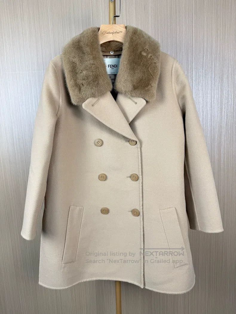 Fendi Fendi Fur collar double-breasted wool coat Size XXS / US 00 / IT 34 - 1 Thumbnail