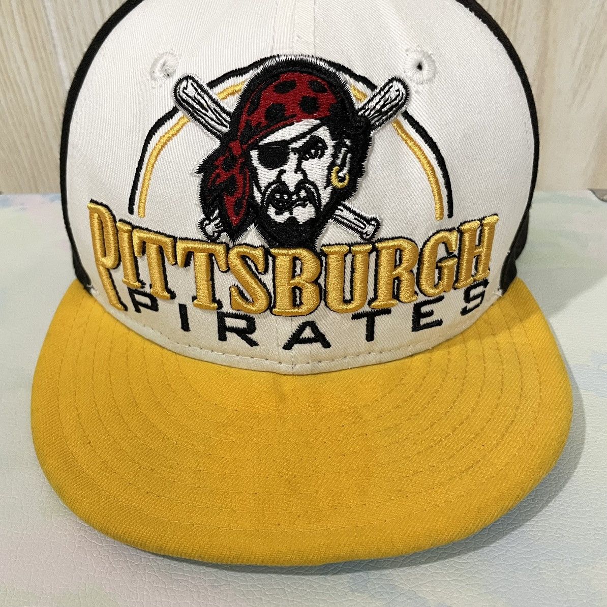 MLB × New Era Pittsburgh Pirates New Era MLB Fitted Hat Cap Size 7 Size ONE SIZE - 6 Thumbnail