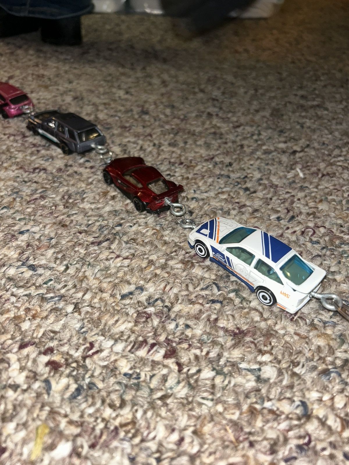 Other 1/1 Your World hot wheels diecast model car oant chain Size ONE SIZE - 3 Thumbnail