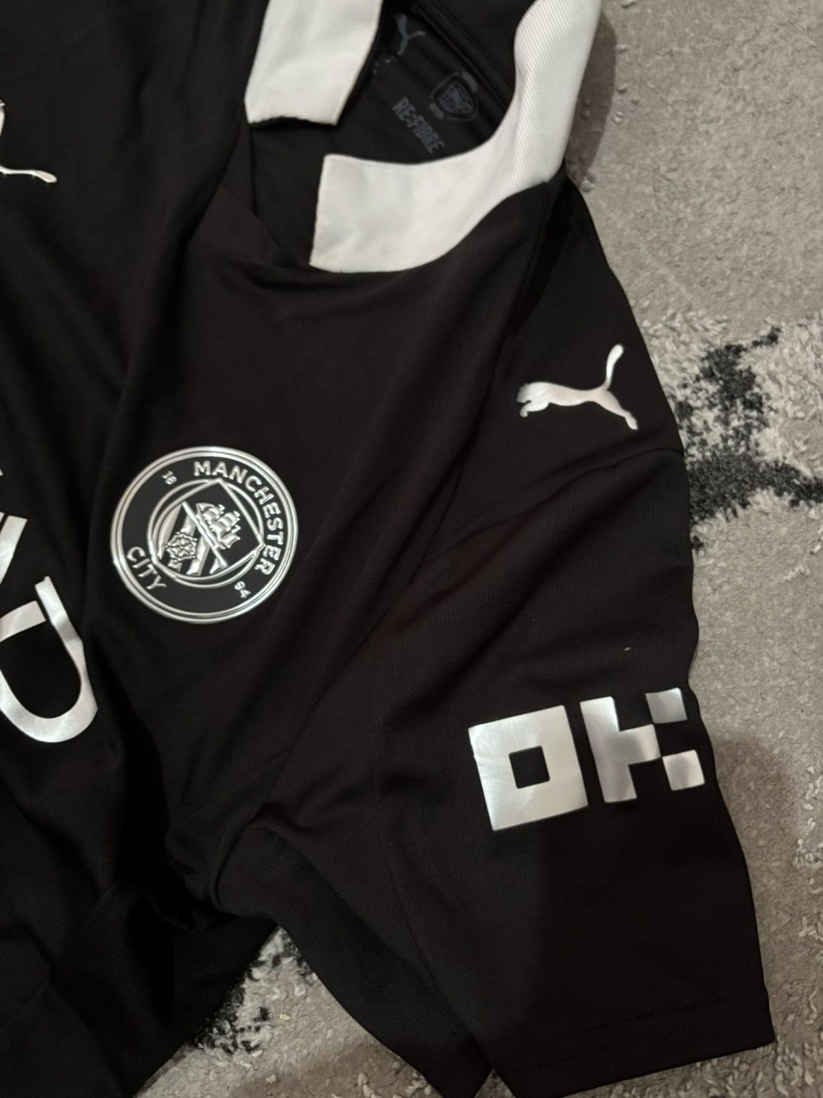Puma Manchester city 2025/26 away jersey Size US M / EU 48-50 / 2 - 3 Thumbnail