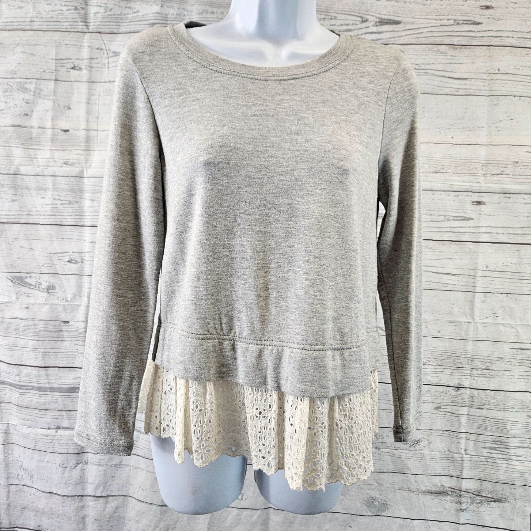 Rebecca Taylor VINTAGE Rebecca Taylor Womens Top XS Gray Ivory Eyelet Hem Modal Blend Long Sleeve Size XS / US 0-2 / IT 36-38 - 2 Thumbnail