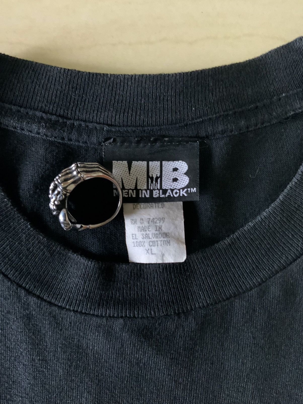 Other 1997 Men In Black MIB Let’s Bag Us Some Bug J K 90s Shirt Size US XL / EU 56 / 4 - 9 Thumbnail