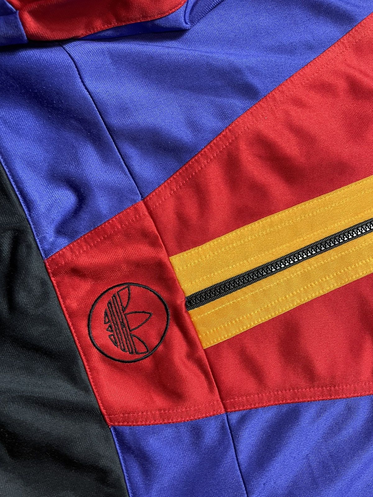 Adidas Vintage 90s Tracksuit Adidas Asia Big Logo Pants And Jacket Size US M / EU 48-50 / 2 - 8 Thumbnail